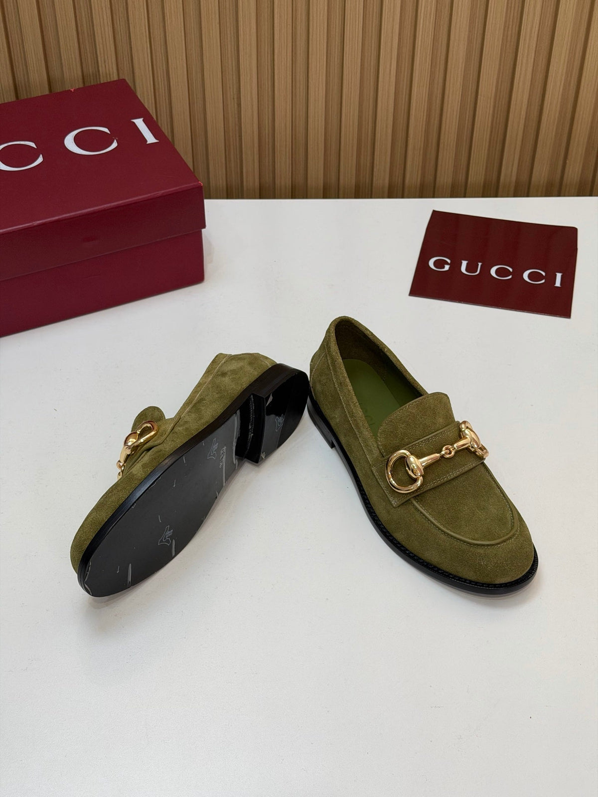Gucci 26s Loafers Green Suede Leather 156821