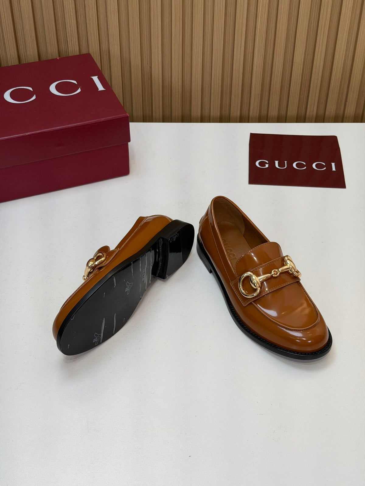 Gucci 26s Loafers Camel Smooth Leather 156825