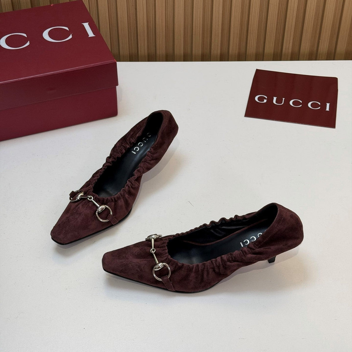 Gucci 26s Vittoria Pumps With Elastic Dark Brown Suede Leather 156819