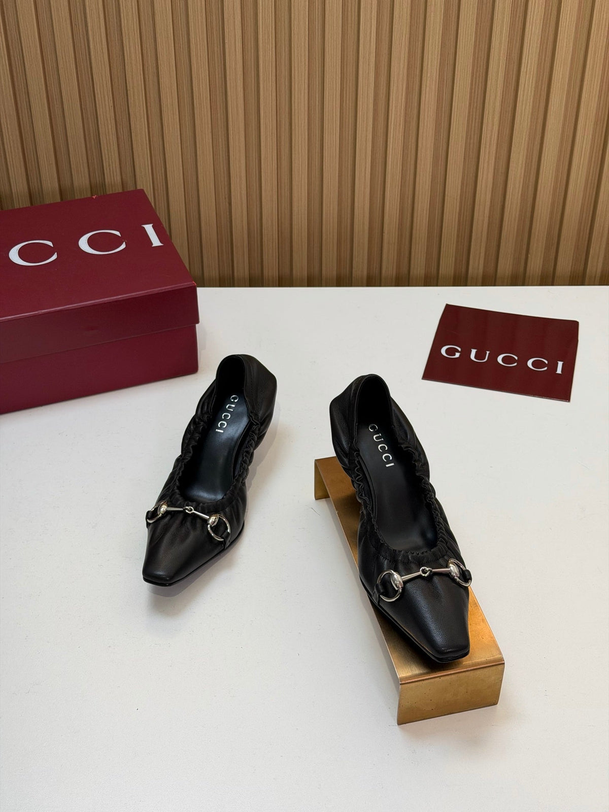 Gucci 26s Vittoria Pumps With Elastic Black Smooth Leather 156818