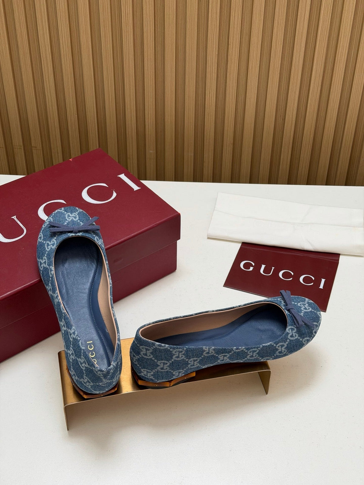 Gucci 26s Crystal Ballerina With Bamboo Flats Blue GG Denim 156867