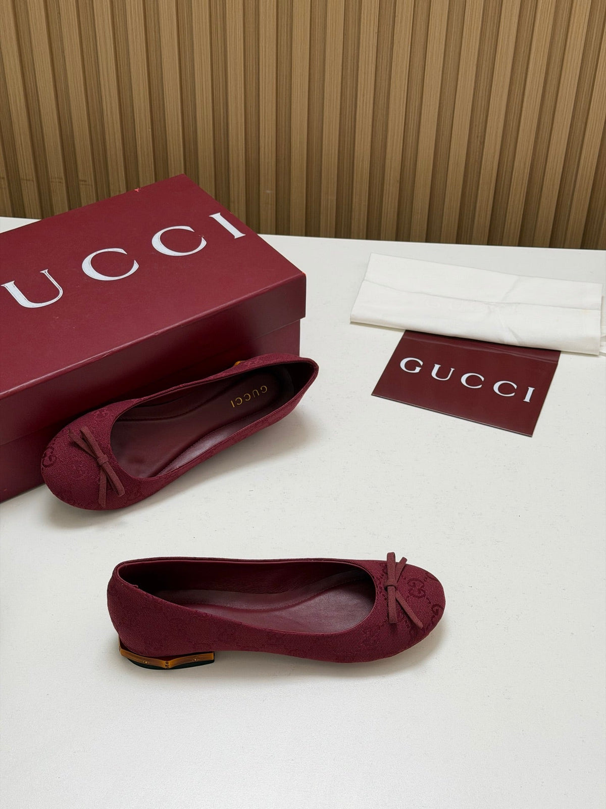 Gucci 26s Crystal Ballerina With Bamboo Flats Bordeaux GG Canvas 156868