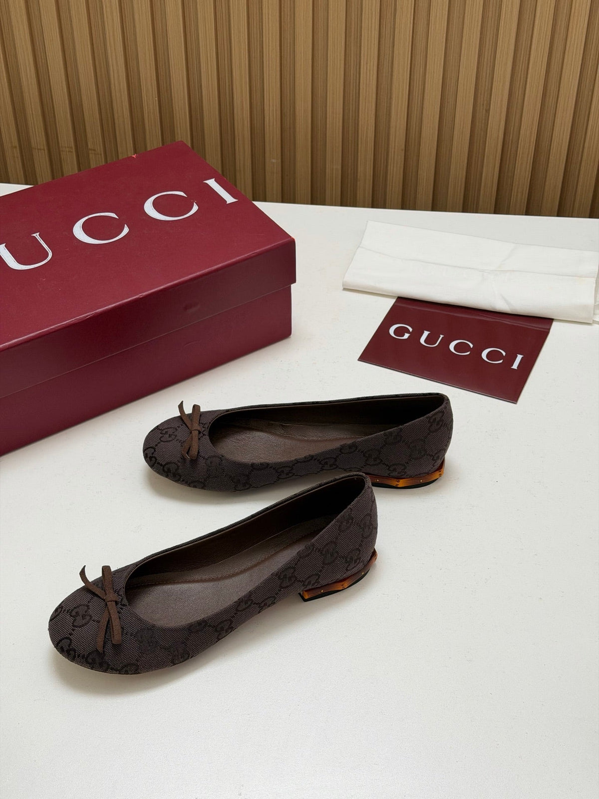 Gucci 26s Crystal Ballerina With Bamboo Flats Dark Brown GG Canvas 156872