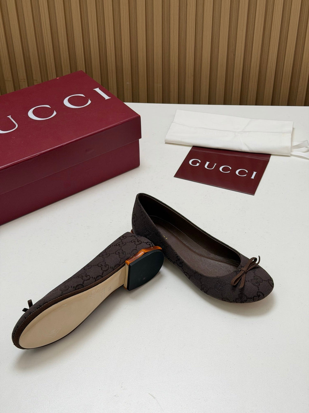 Gucci 26s Crystal Ballerina With Bamboo Flats Dark Brown GG Canvas 156872
