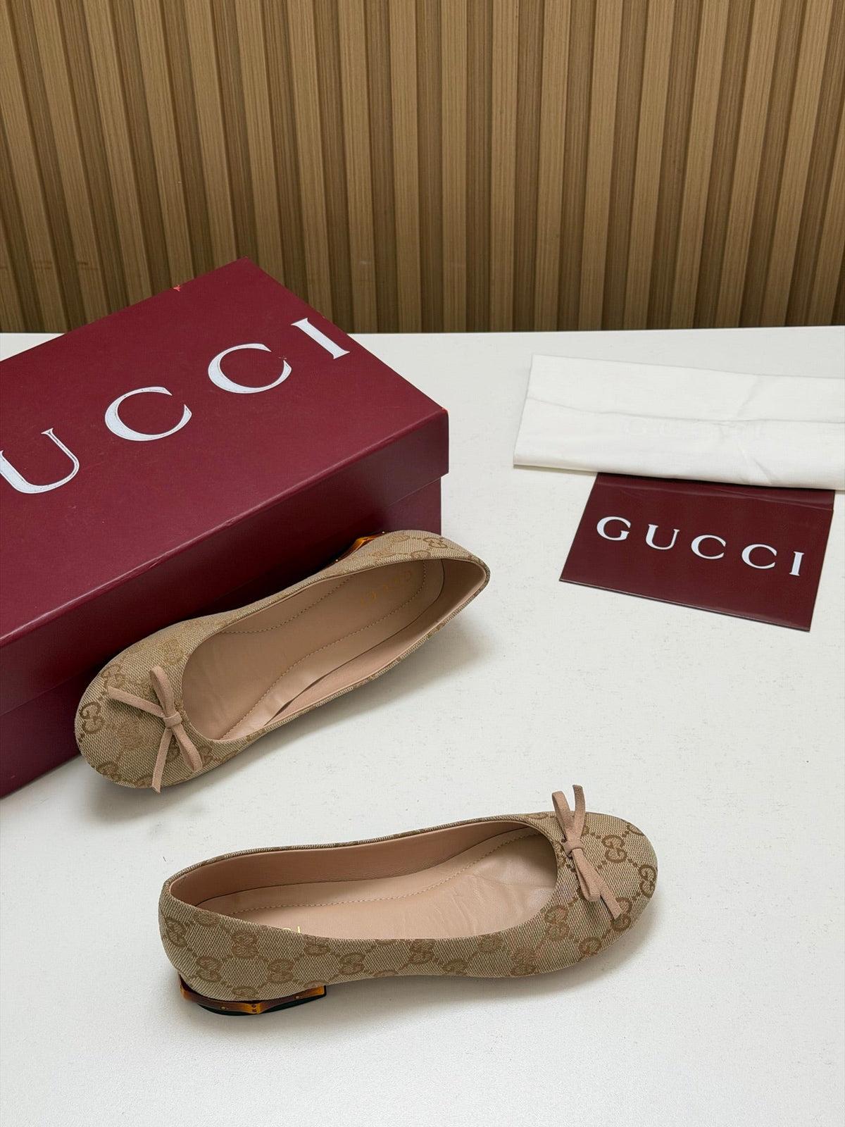 Gucci 26s Crystal Ballerina With Bamboo Flats Beige GG Canvas 156873