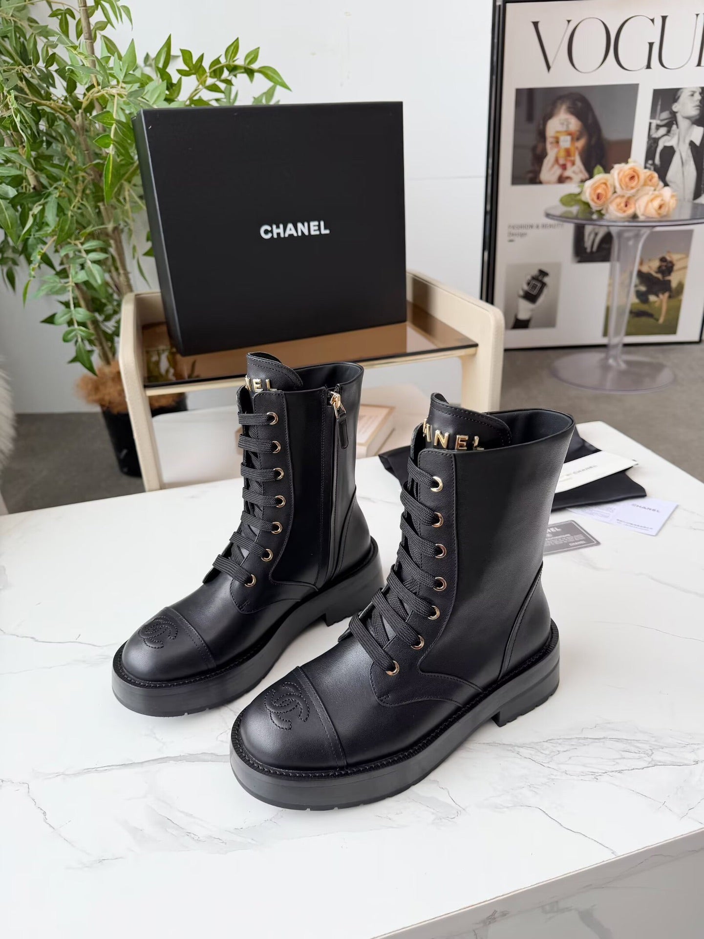 CC 26s Ankle Boot Black Leather