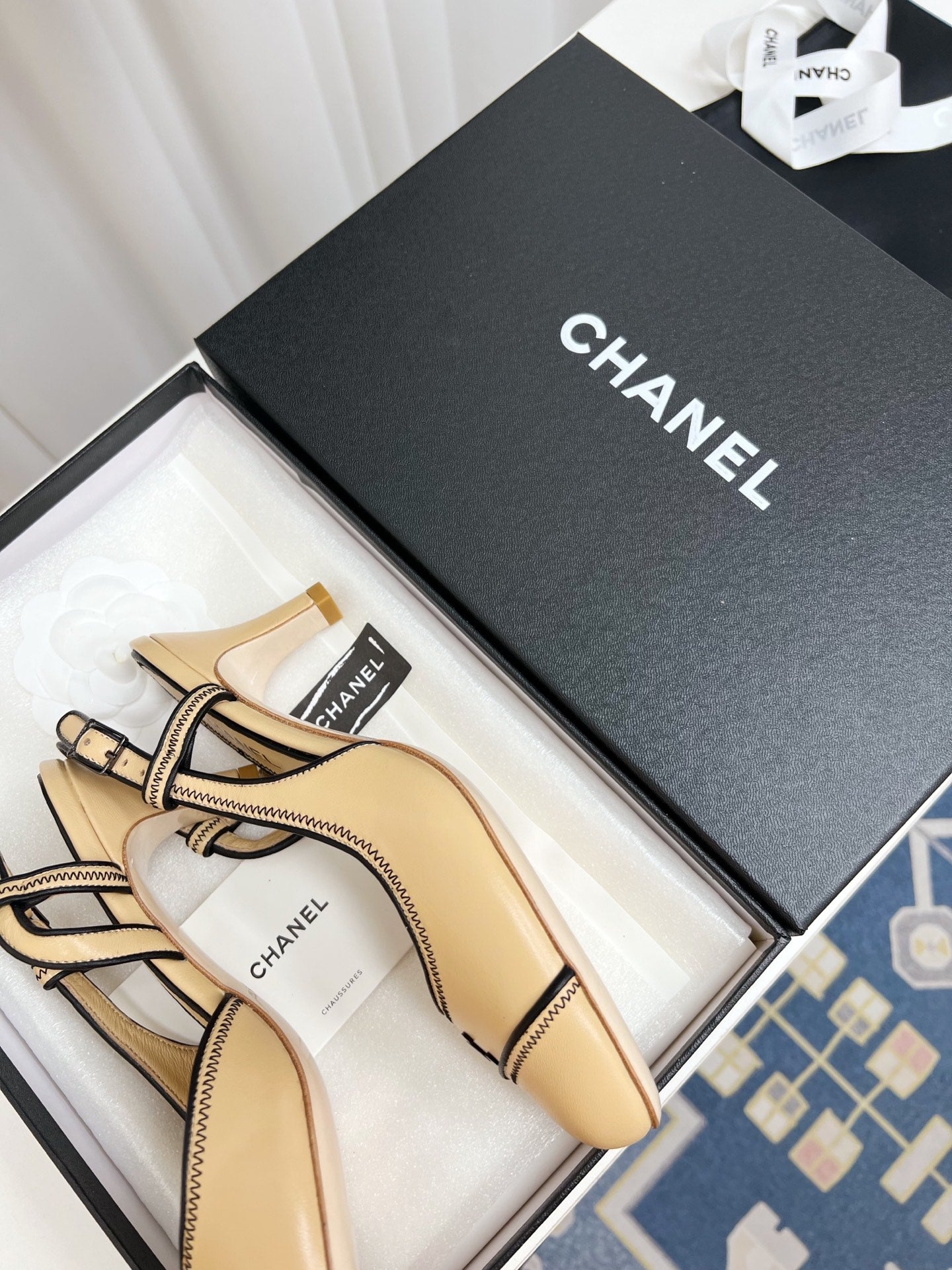 CC Slingback Heels With Black Contrast Stitching Beige Lambskin 476711