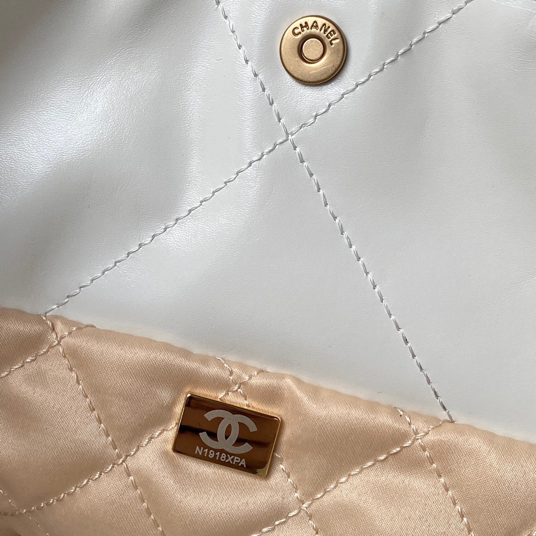 24C CC Hobo 22 bag 45cm Light Grey Lambskin