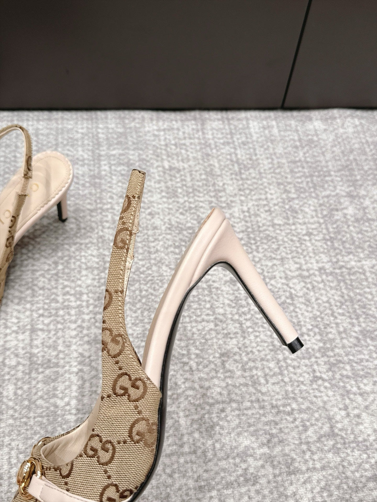 GG 26s Donna Slingback Pumps 8.5cm GG Canvas Beige 195298