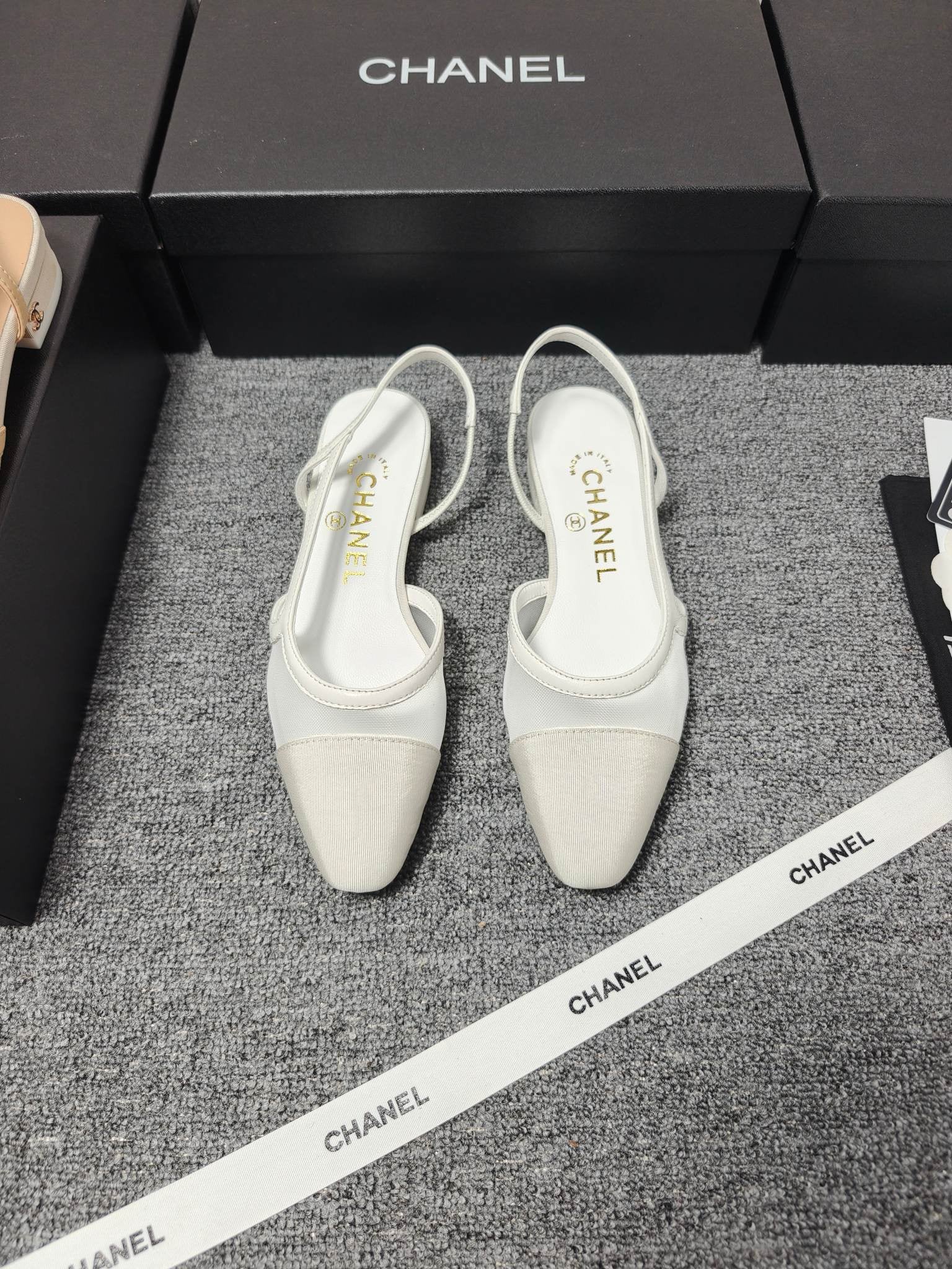 CC 26s Slingback White Mesh Fabric Sheepskin 682002