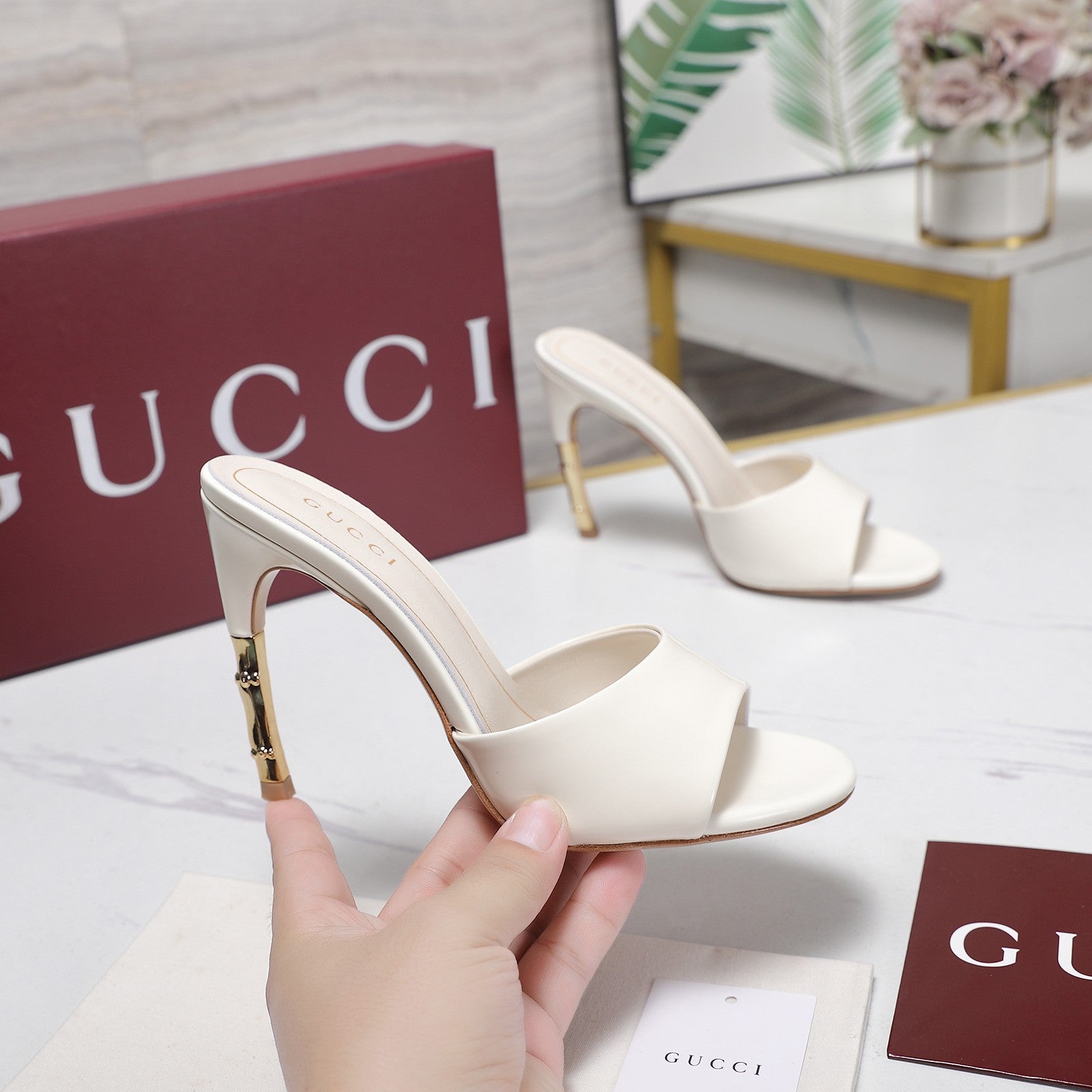 GG 26s Slide 5.5 With Bamboo Motif White Lambskin 961212