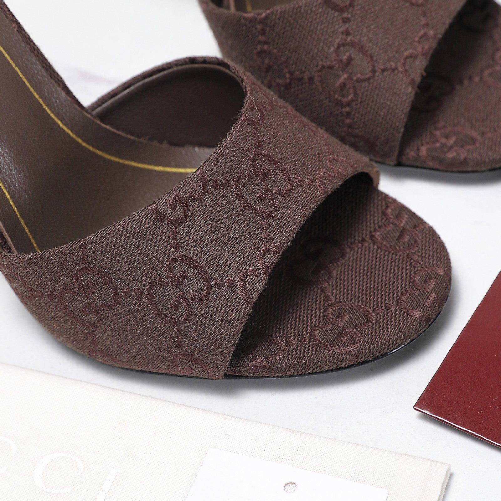 GG 26s Slide 10.5 With Bamboo Motif Coffee Canvas 961218