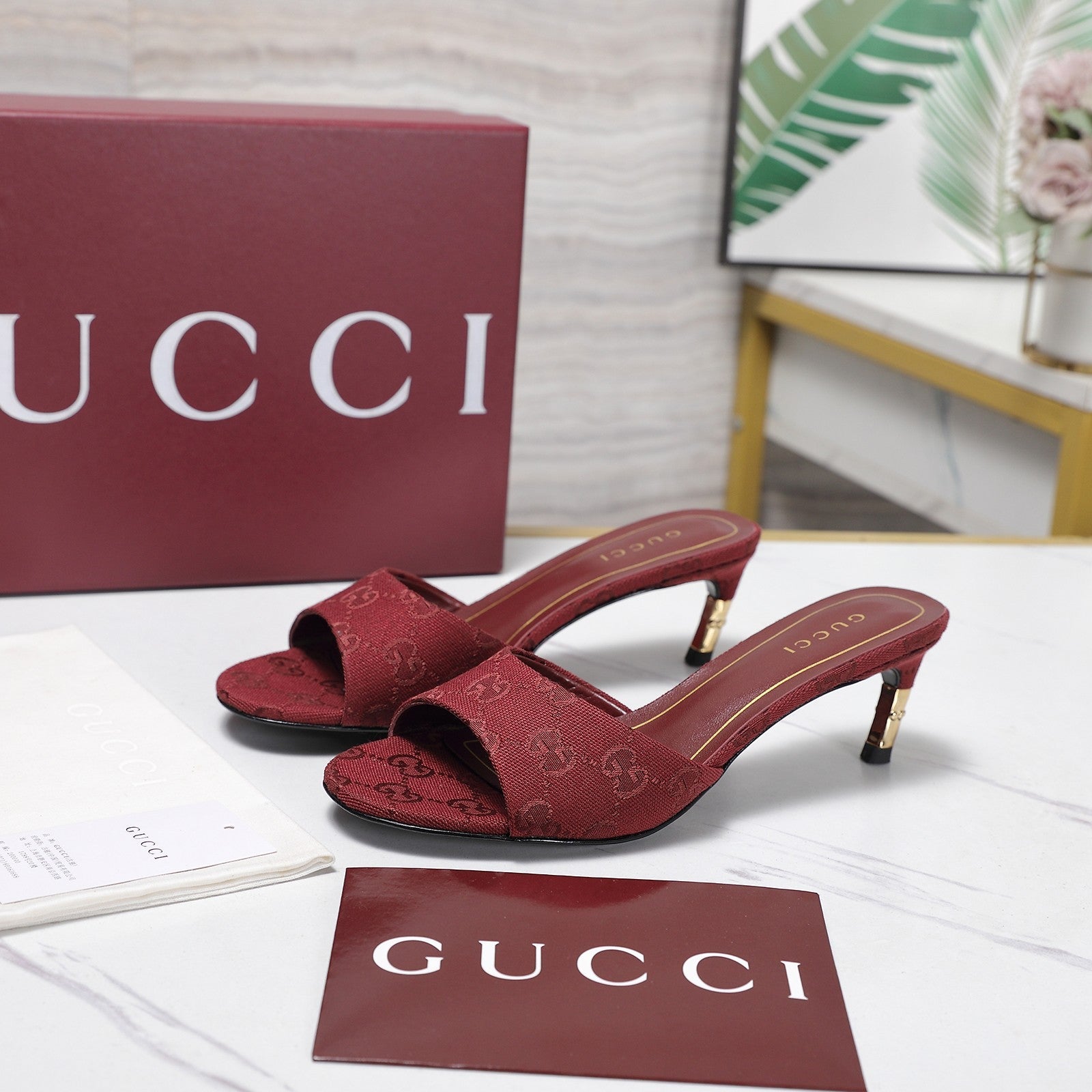 GG 26s Slide 5.5 With Bamboo Motif Red Canvas 961225