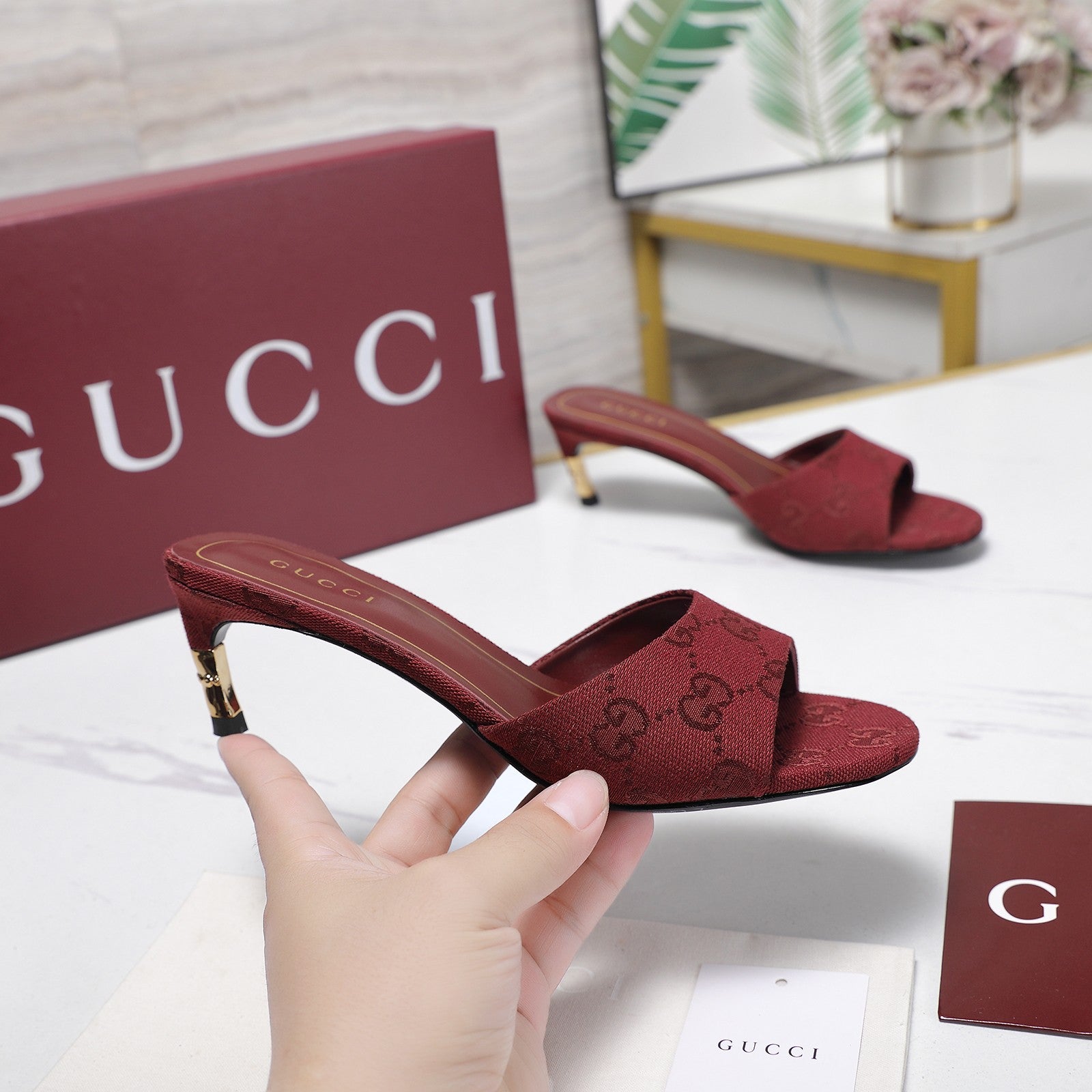 GG 26s Slide 5.5 With Bamboo Motif Red Canvas 961225