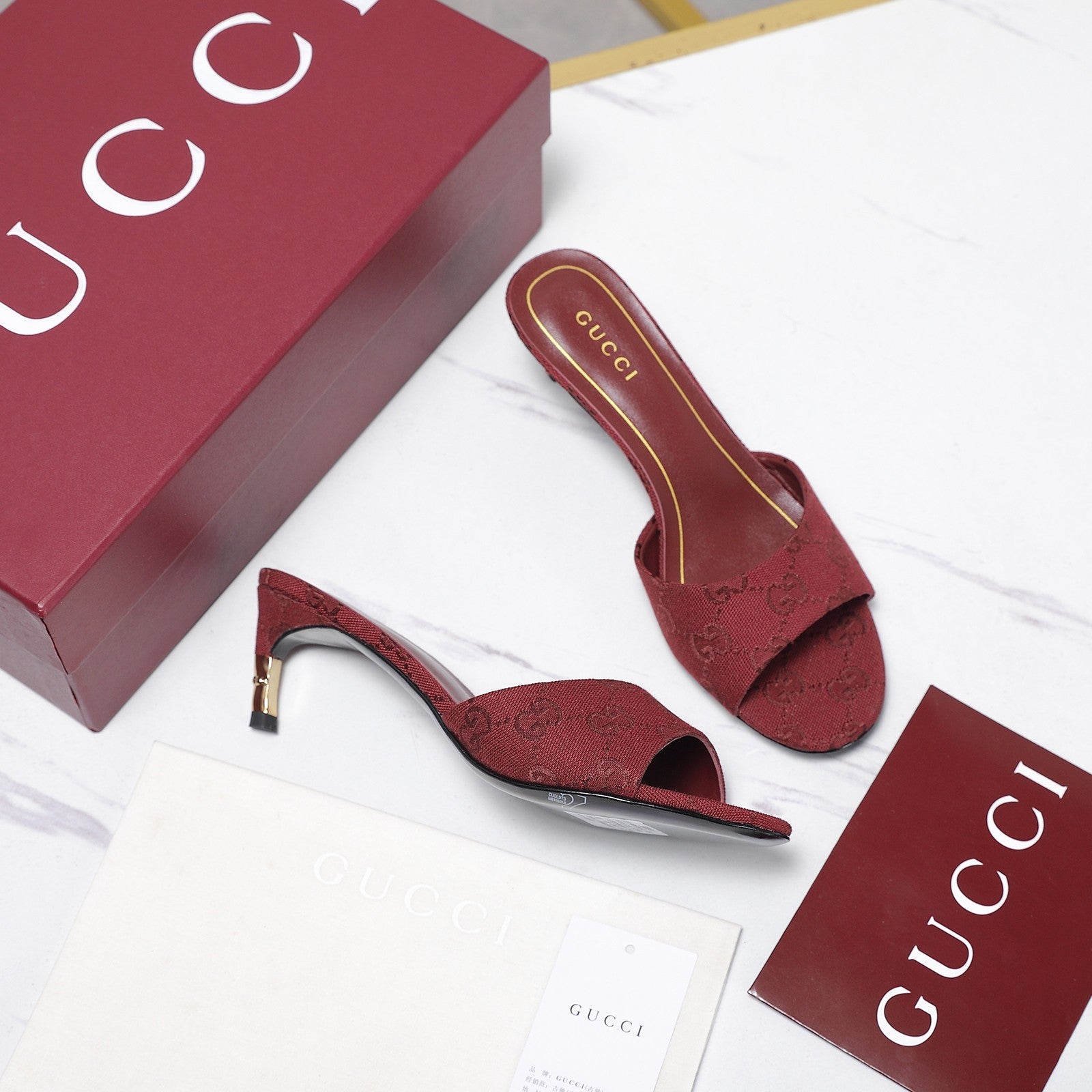 GG 26s Slide 5.5 With Bamboo Motif Red Canvas 961225