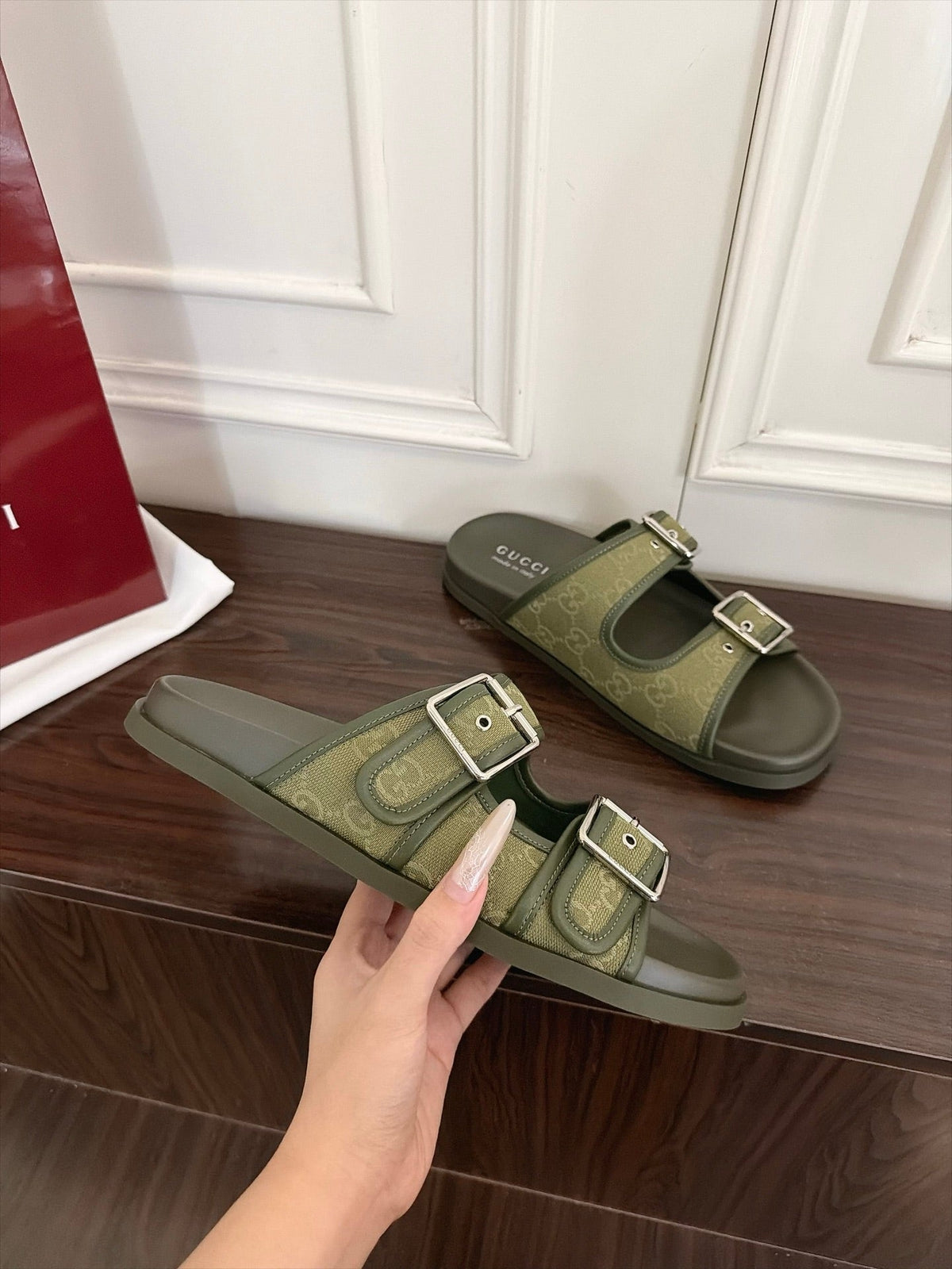 GG 26s Double Buckle Sandals Light Green Canvas 154155