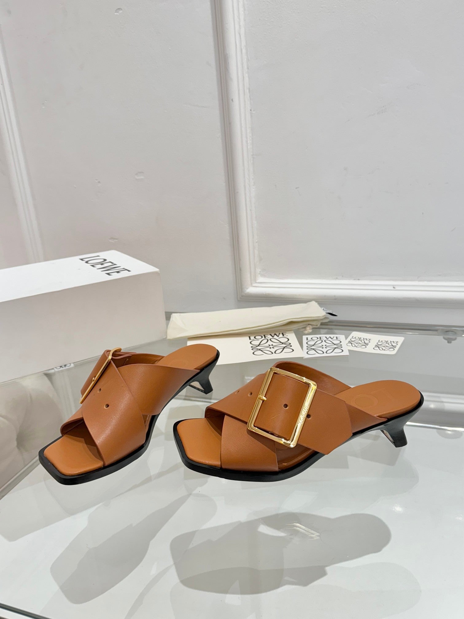 Loewe Petal Buckle Sandals Tan Brown Leather 881323
