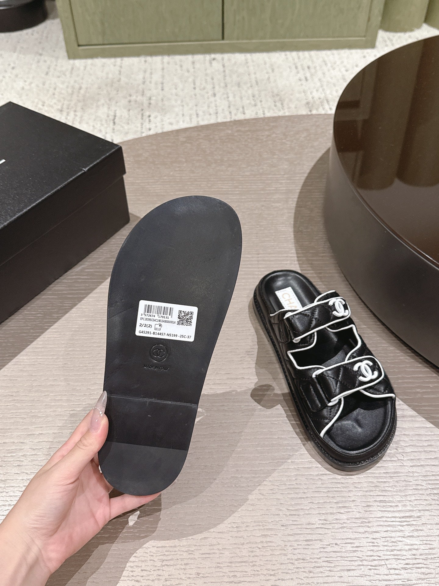 CC 26s Dad Sandal Mule Black White Lambskin 762927