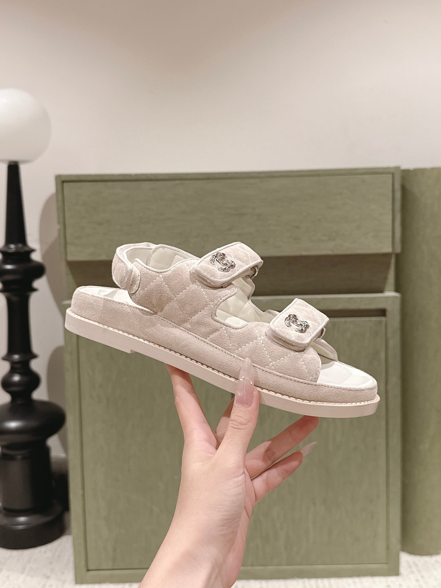 CC 26s Dad Sandal Beige Cream Suede 762931