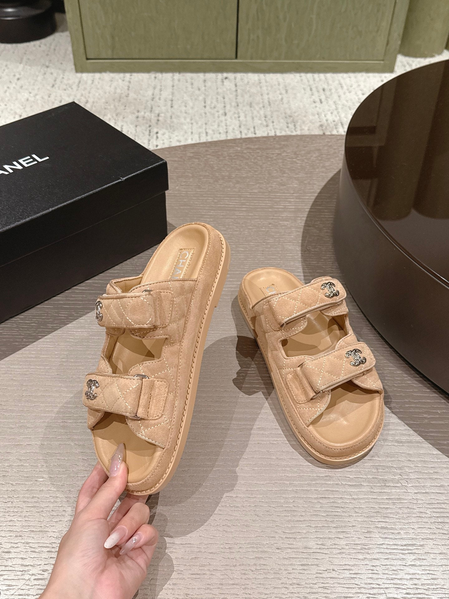 CC 26s Dad Sandal Mule Light Brown Suede 762933