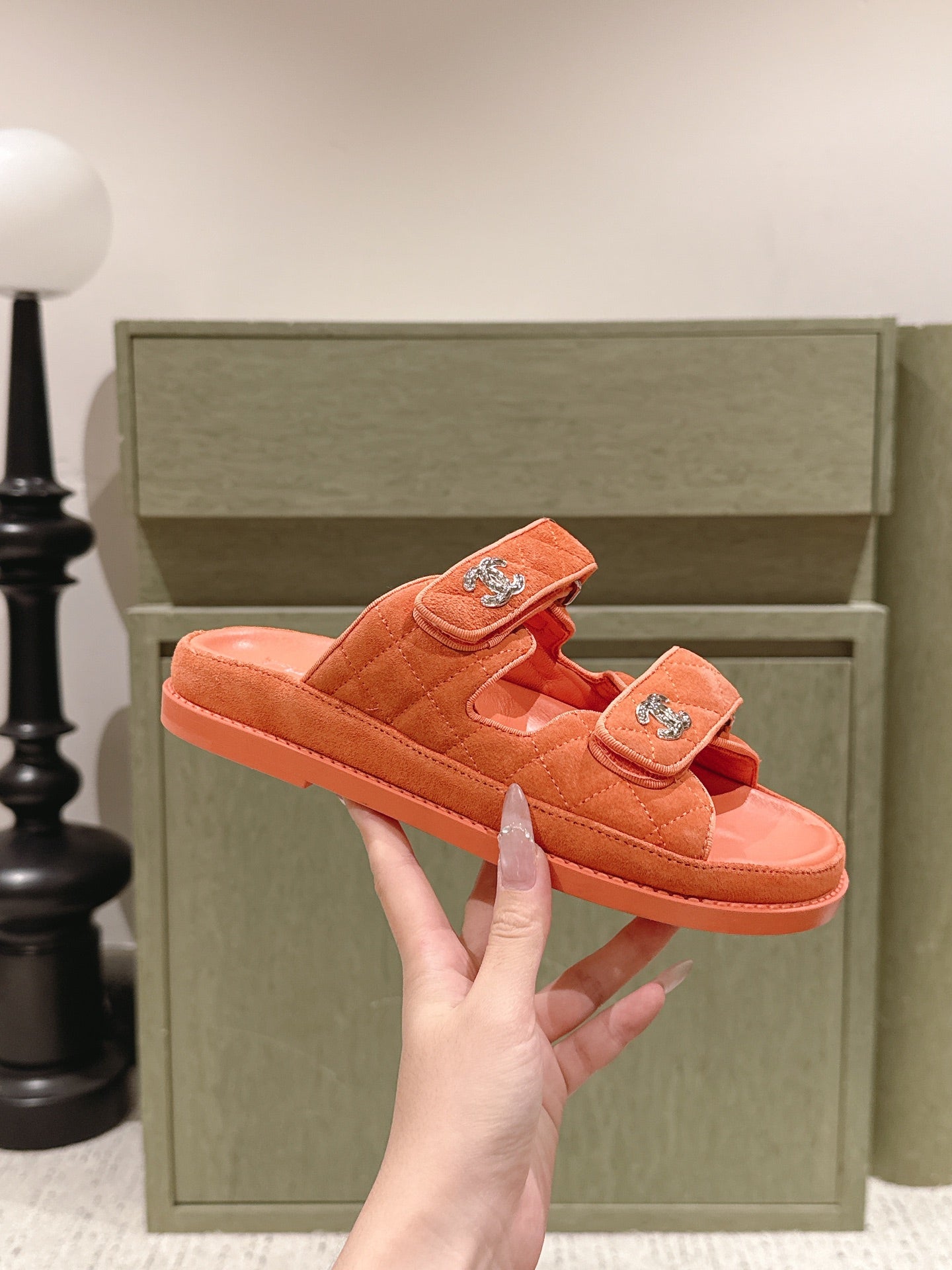 CC 26s Dad Sandal Mule Orange Suede 762935