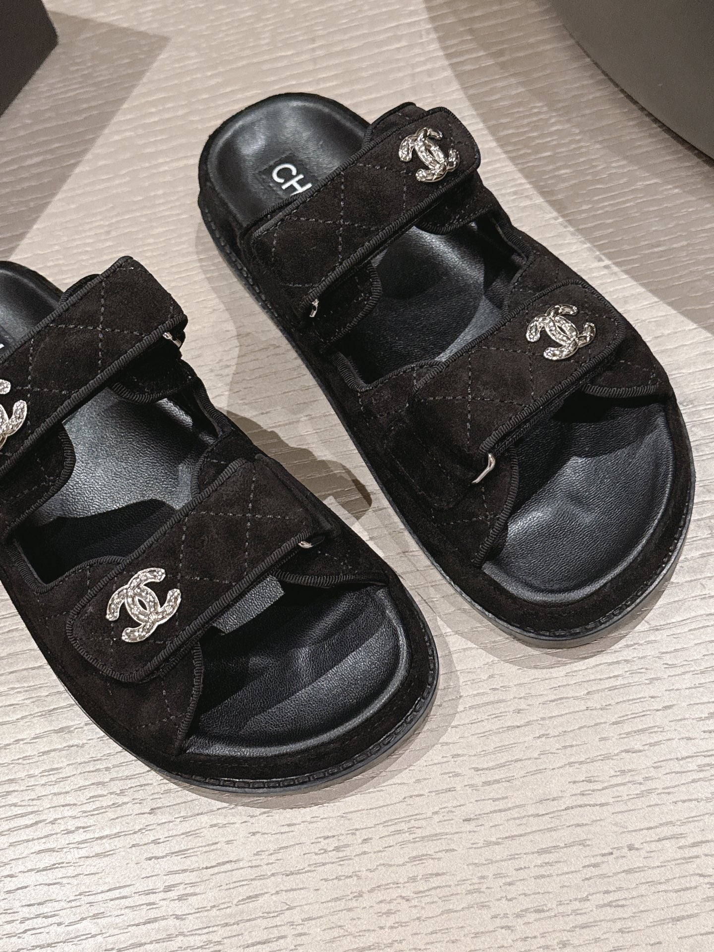 CC 26s Dad Sandal Mule Black Suede 762936