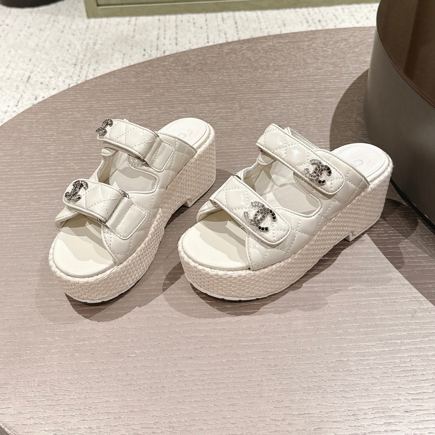 CC 26s Dad Platform Sandal Mule White Sheepskin 762876