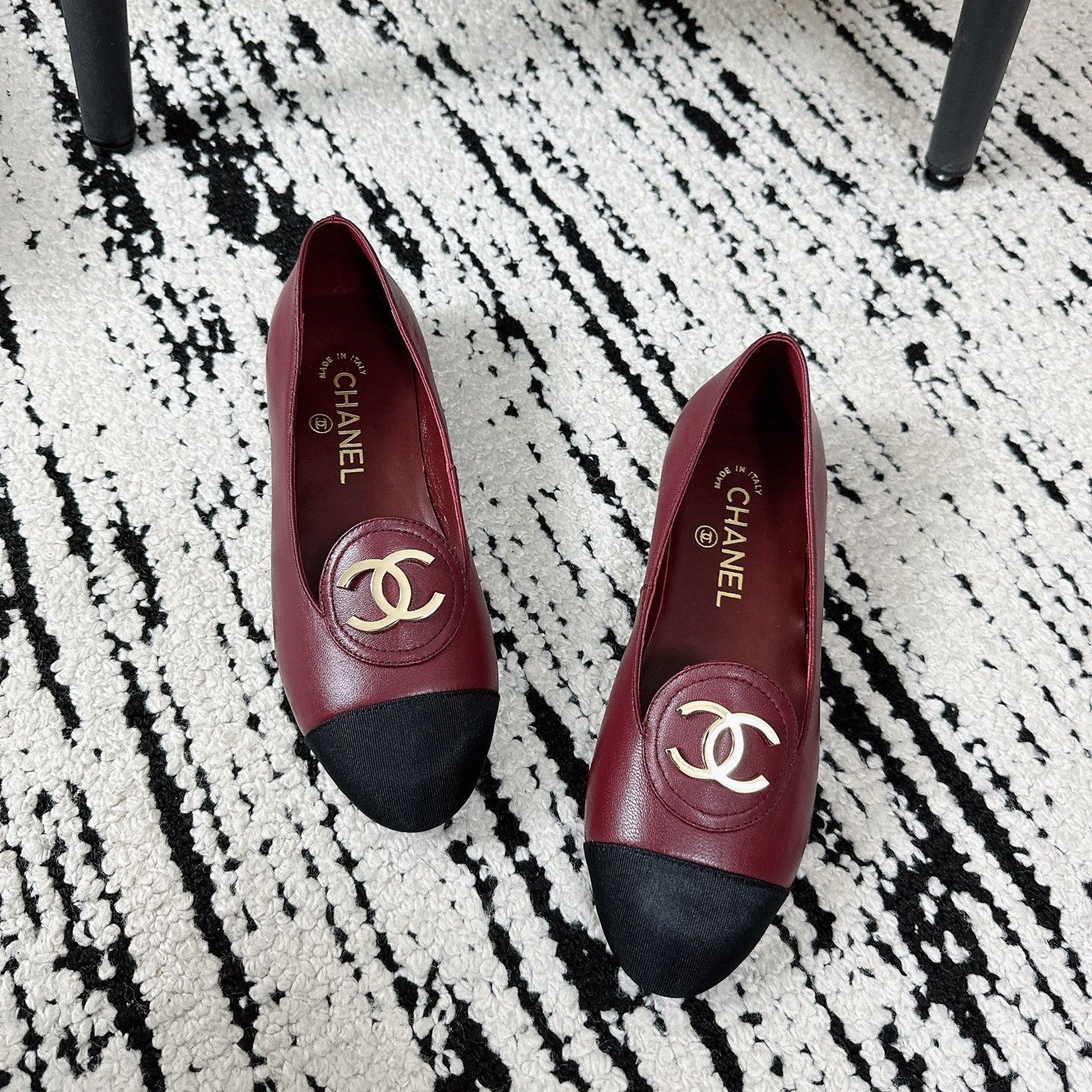 CC SS 2026 Pre Moccasin Black Burgundy Calfskin 628307
