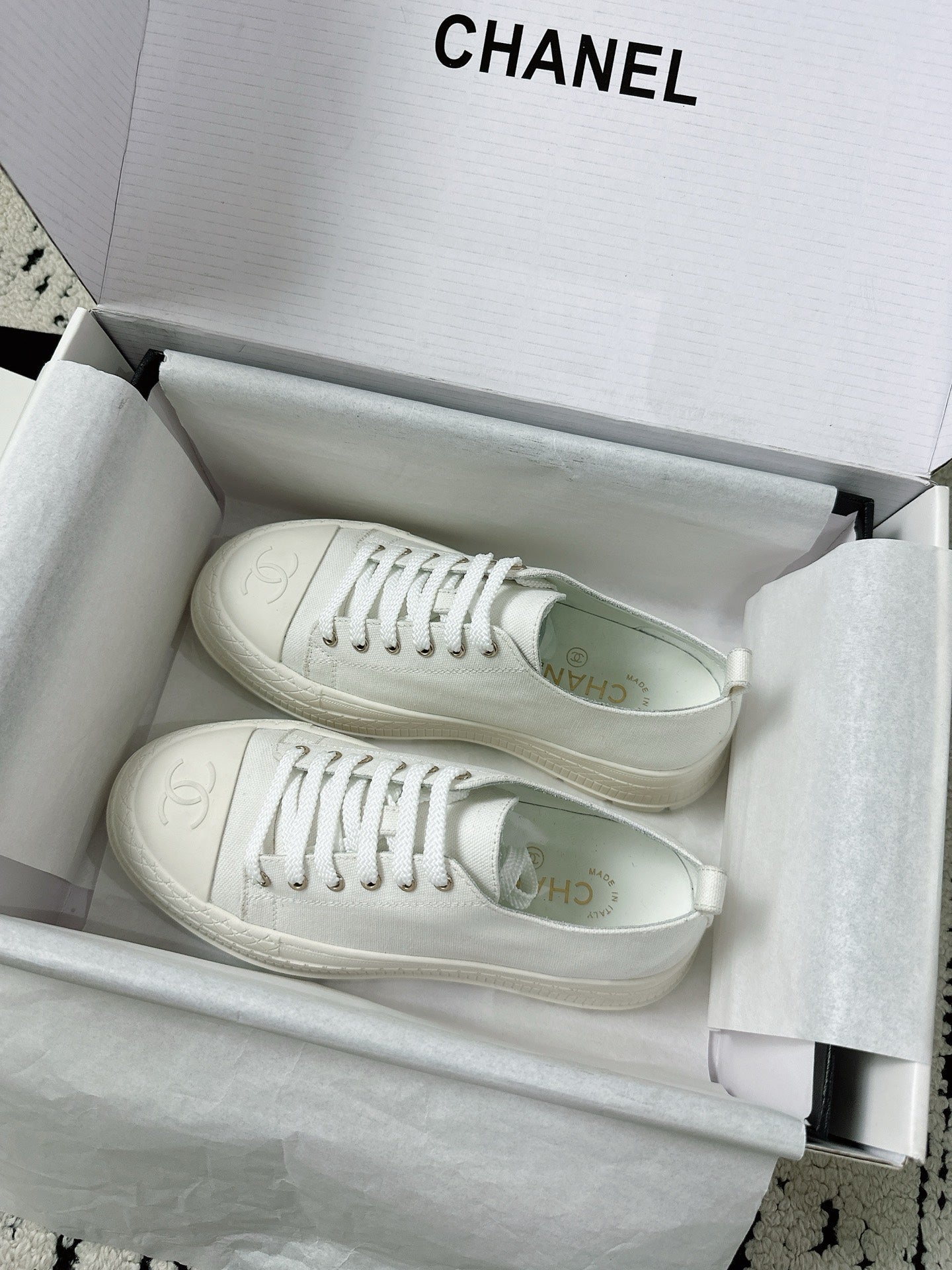 CC Platform Sneakers White Rubber Cotton 696672
