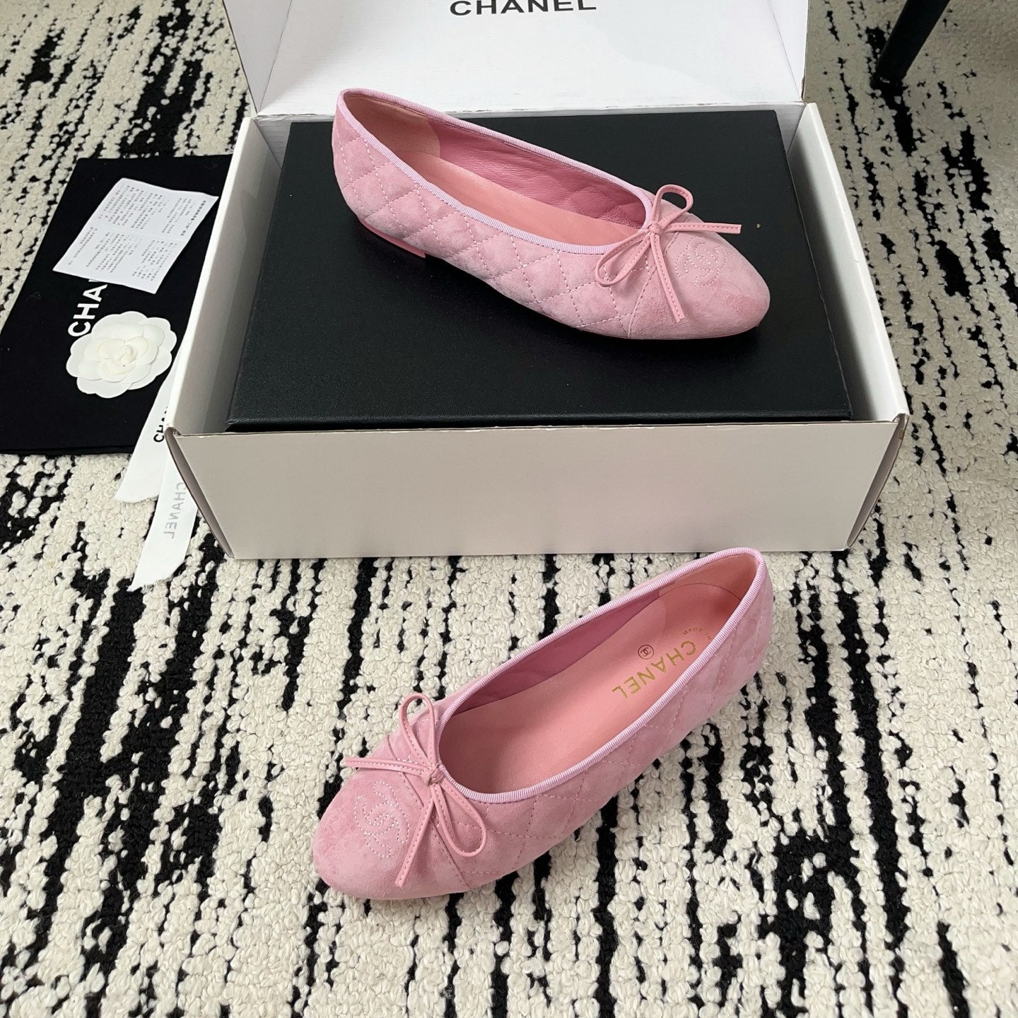 CC 26A Ballet Flat Light Pink Quited Suede 900739