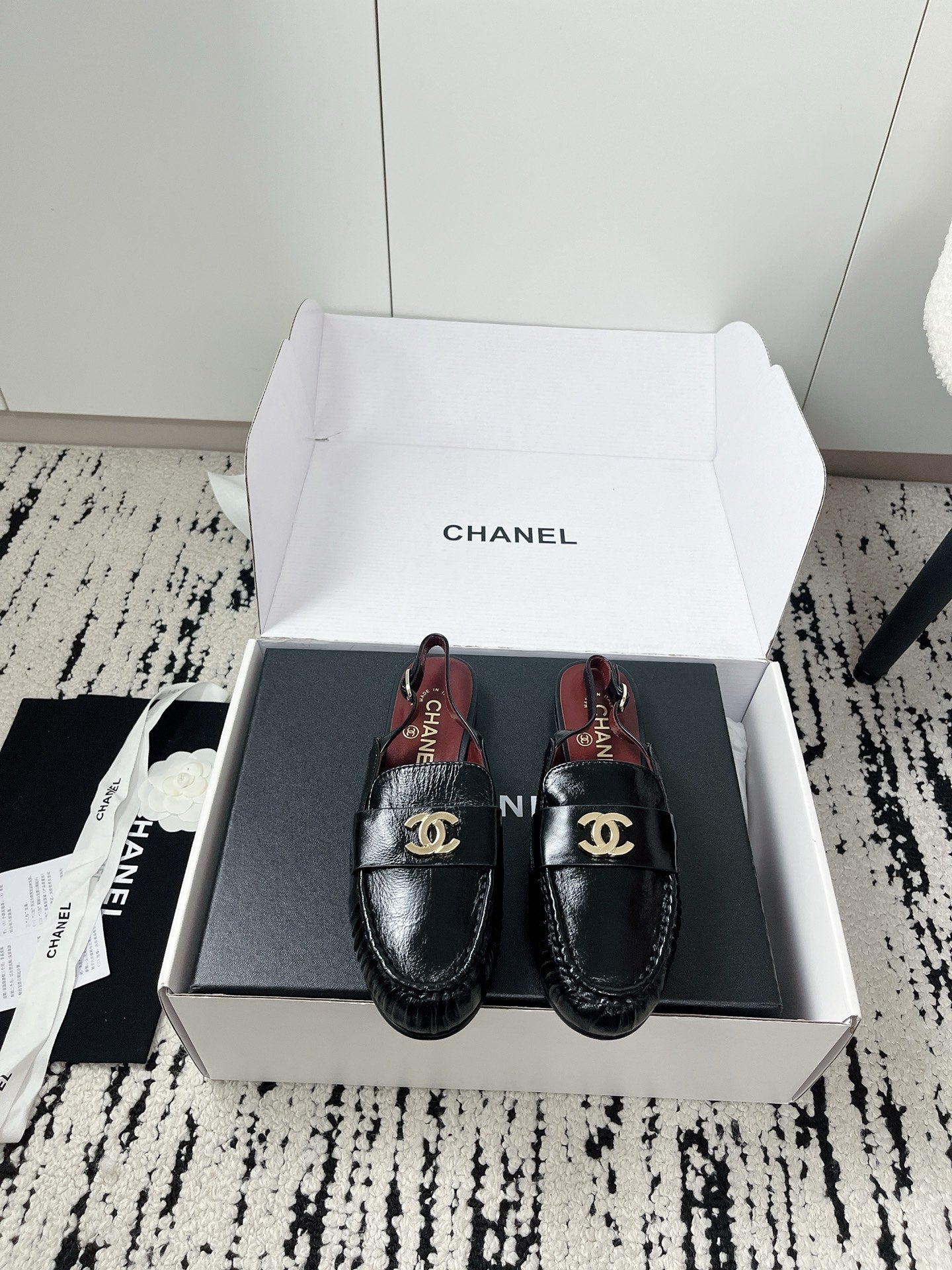 CC 26A Métiers d’art 2026 Slingback Black Glossy Sheepskin 900760