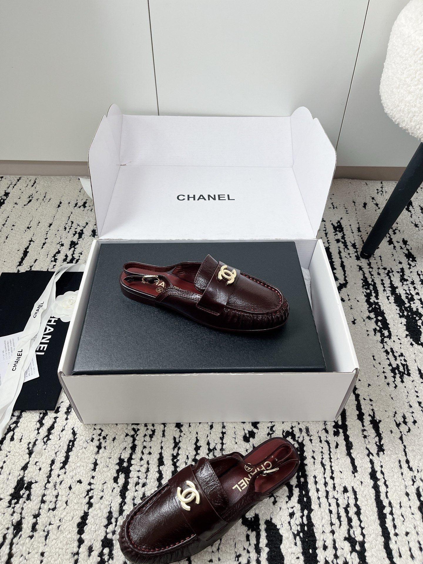 CC 26A Métiers d’art 2026 Slingback Burgundy Glossy Sheepskin 900761