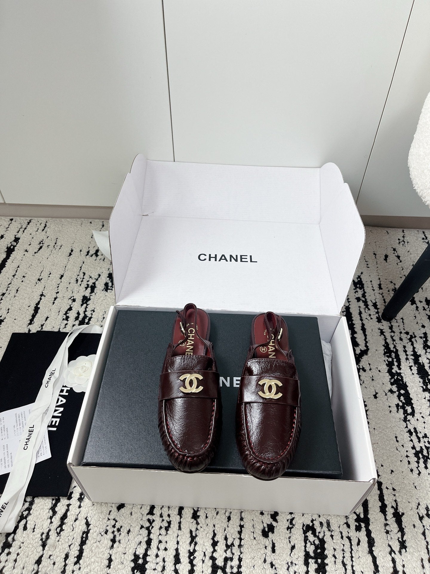 CC 26A Métiers d’art 2026 Slingback Burgundy Glossy Sheepskin 900761