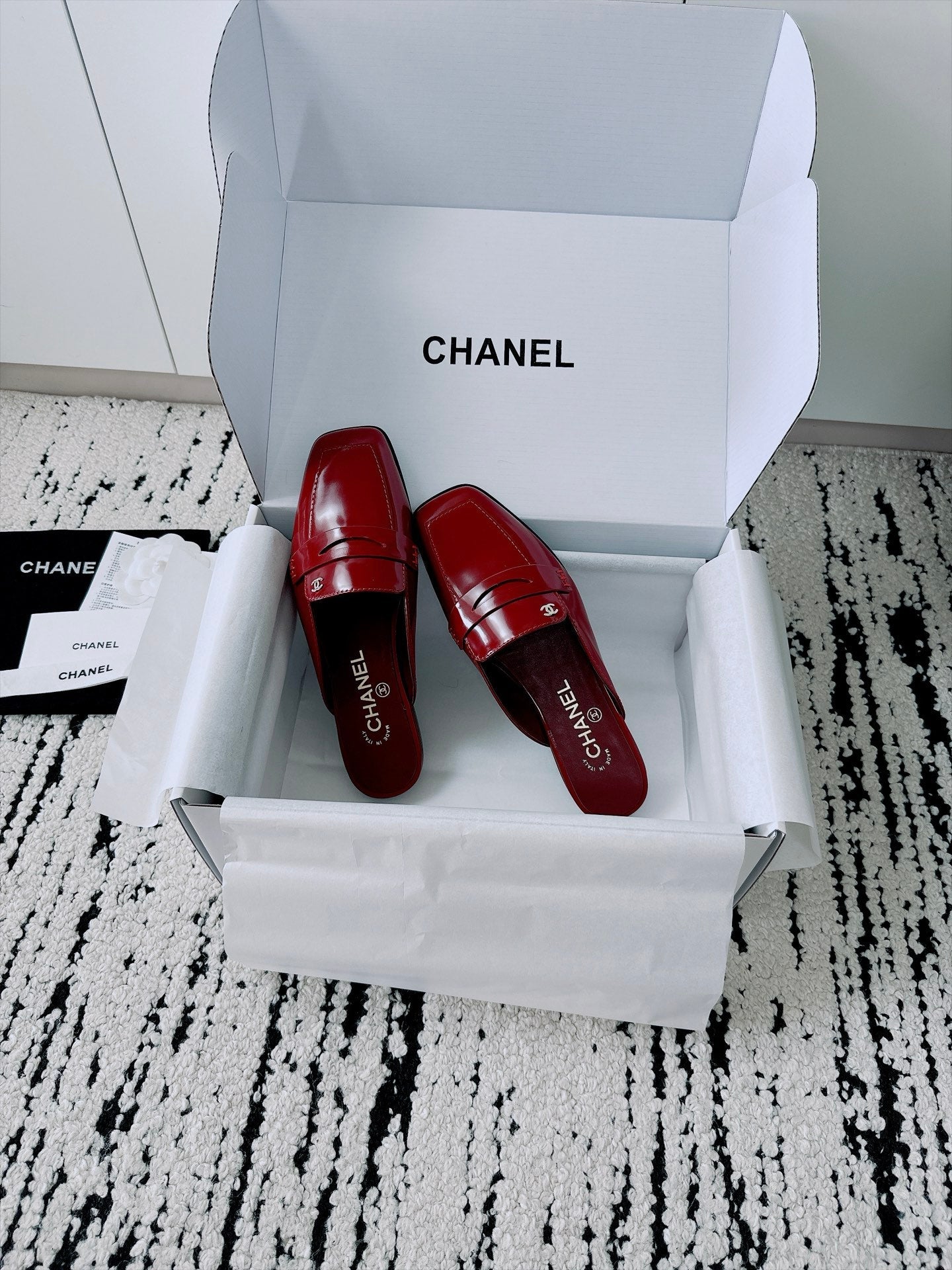 CC AW26 Mocassins Mule Red Shiny Leather 942470