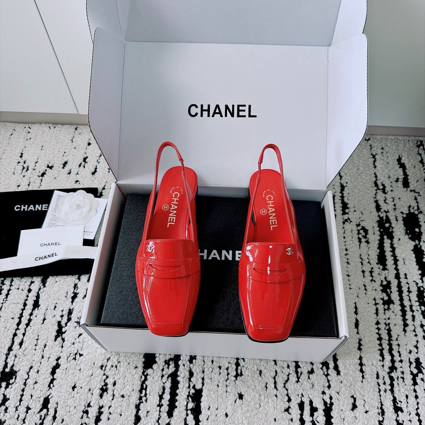 CC AW26 Mocassins Slingback Loafers Bright Red Shiny Leather 942467