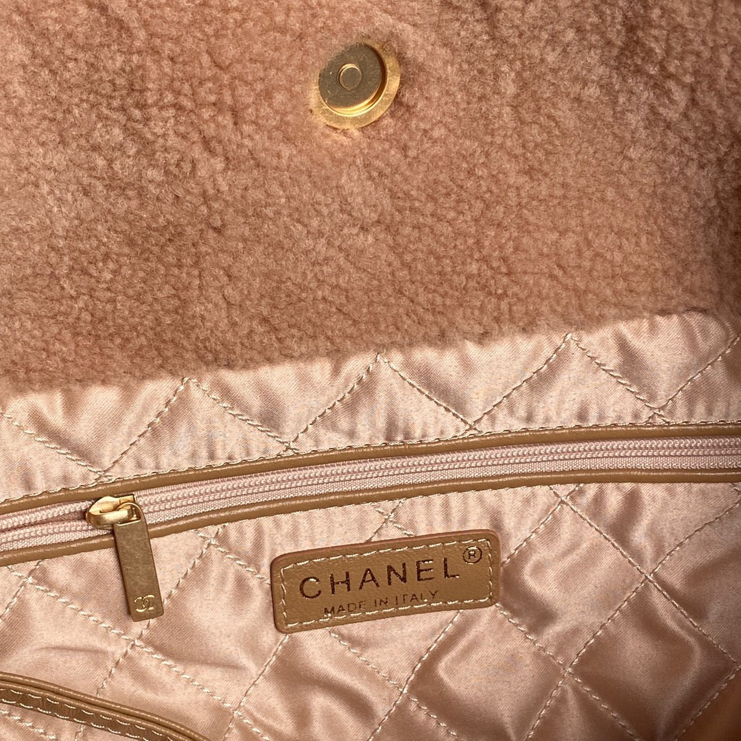 CC 24K Hobo 22 Bag 35cm Brown Wool Fur