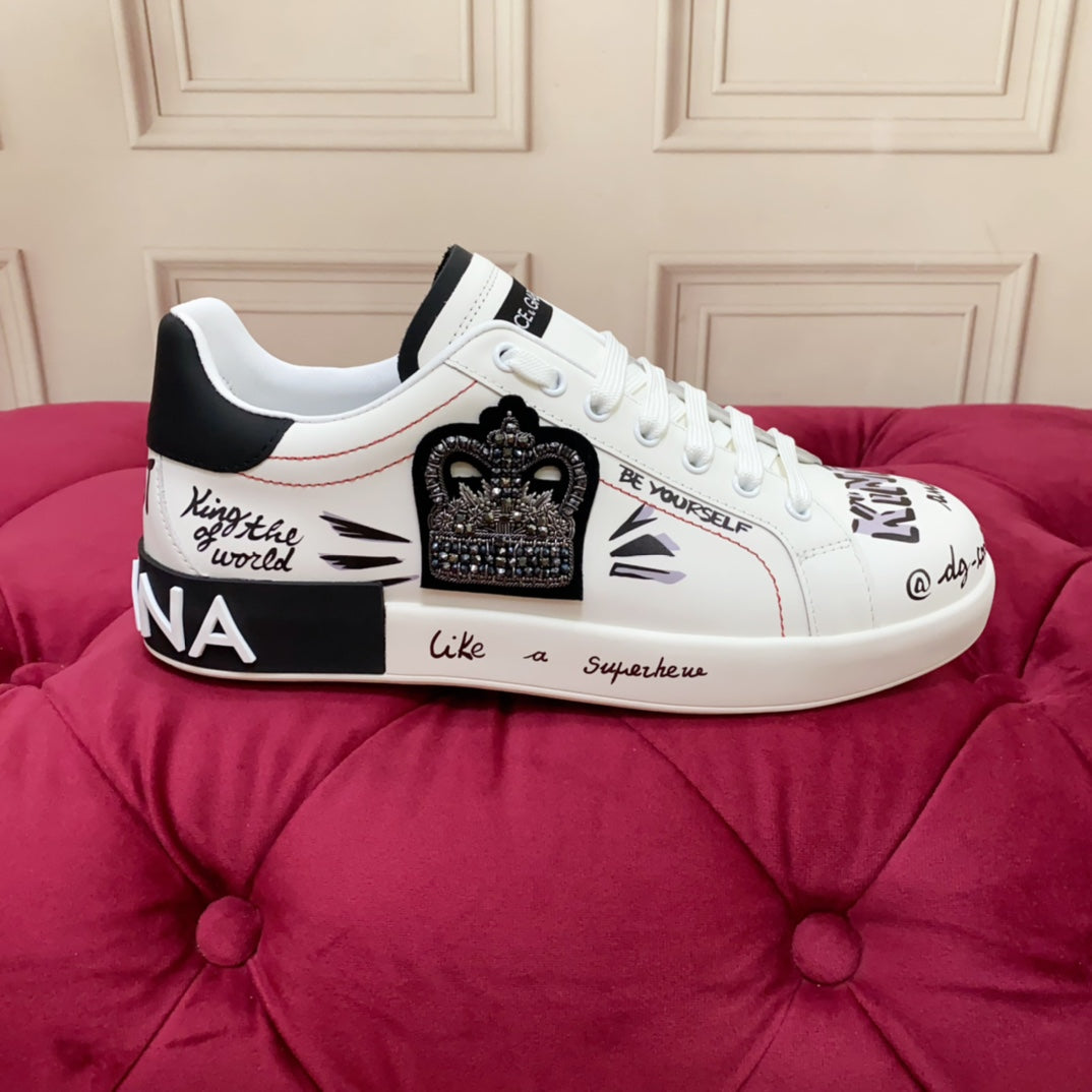 DC 24 Portofino Sneakers Black White Digital-Print Sheepskin & Crown Embroidery 100858