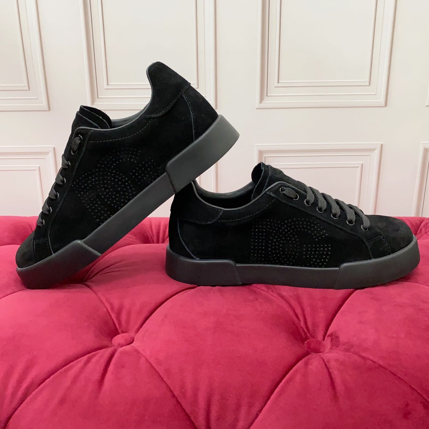 DC 25 Portofino Sneakers Black Suede & Sheepskin 333873