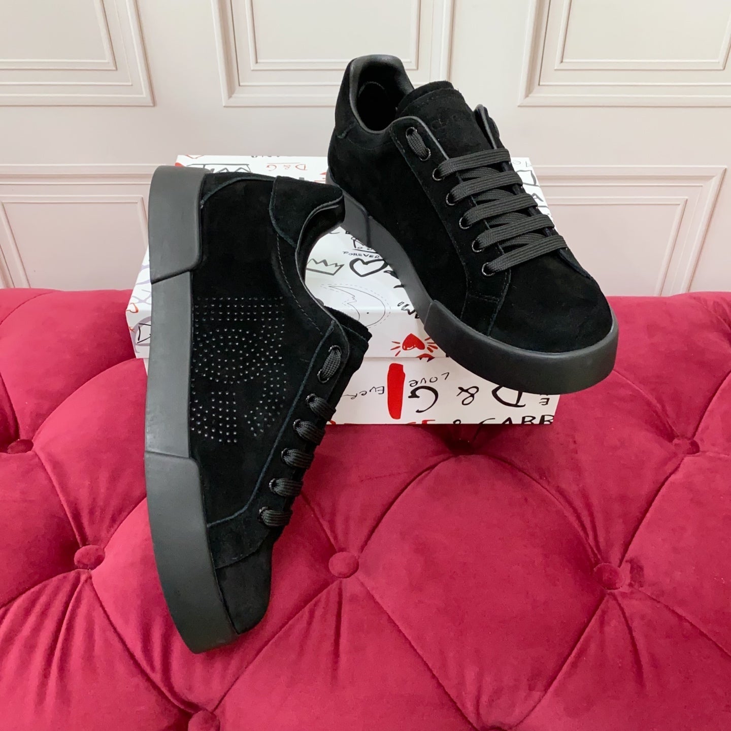 DC 25 Portofino Sneakers Black Suede & Sheepskin 333873