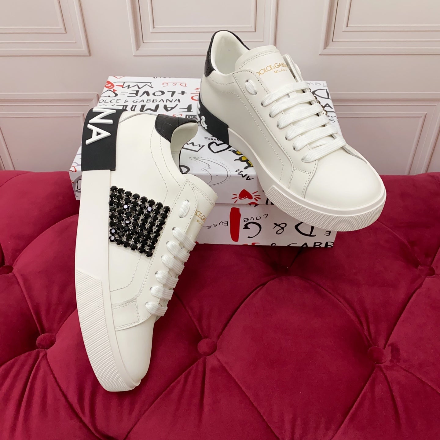 DC 25 Portofino Vintage Sneakers Black White Cowhide & Rhinestone Silk 333876