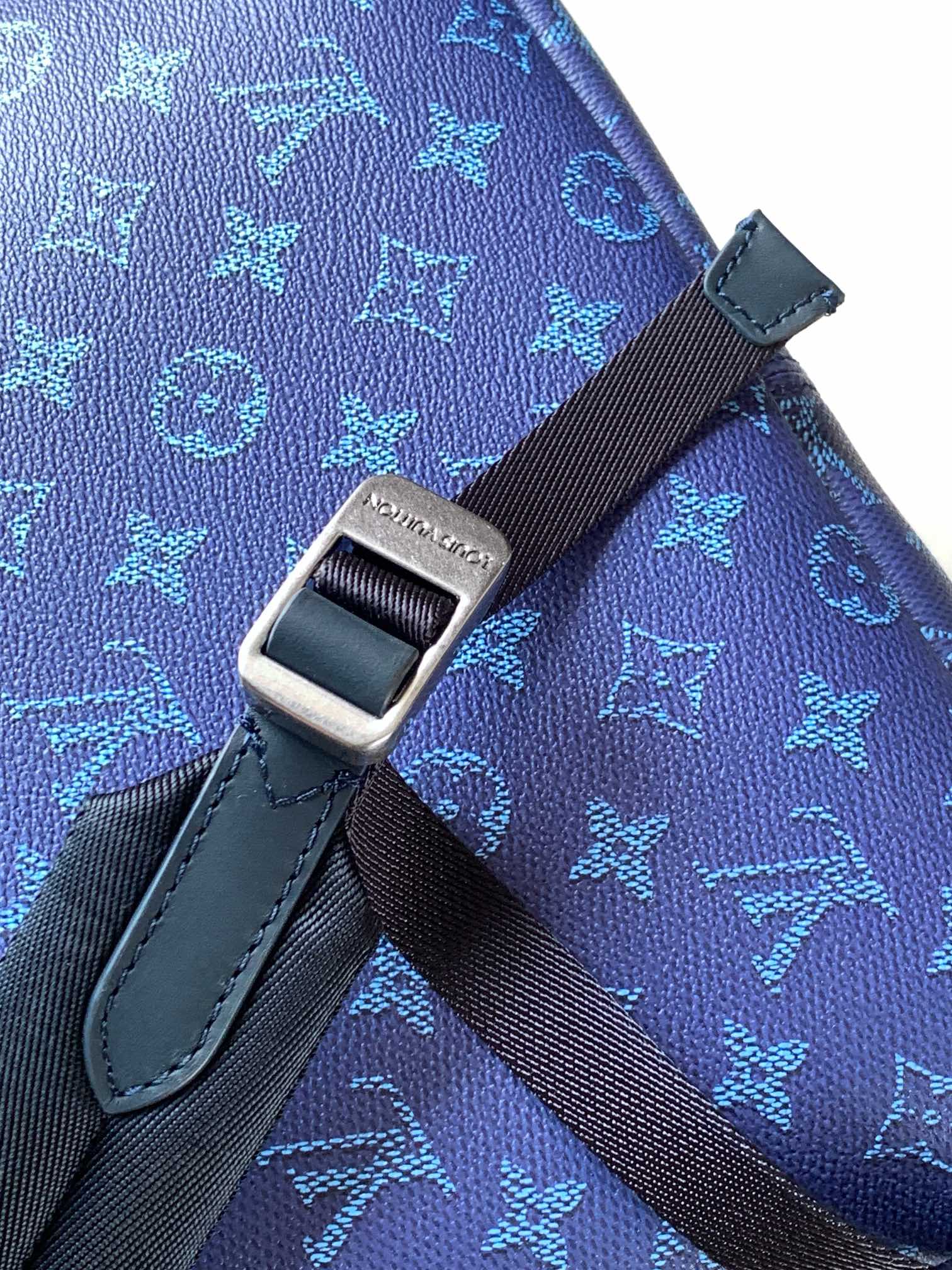 LV Discovery Backpack PM Dark Grey Monogram Eclipse Canvas