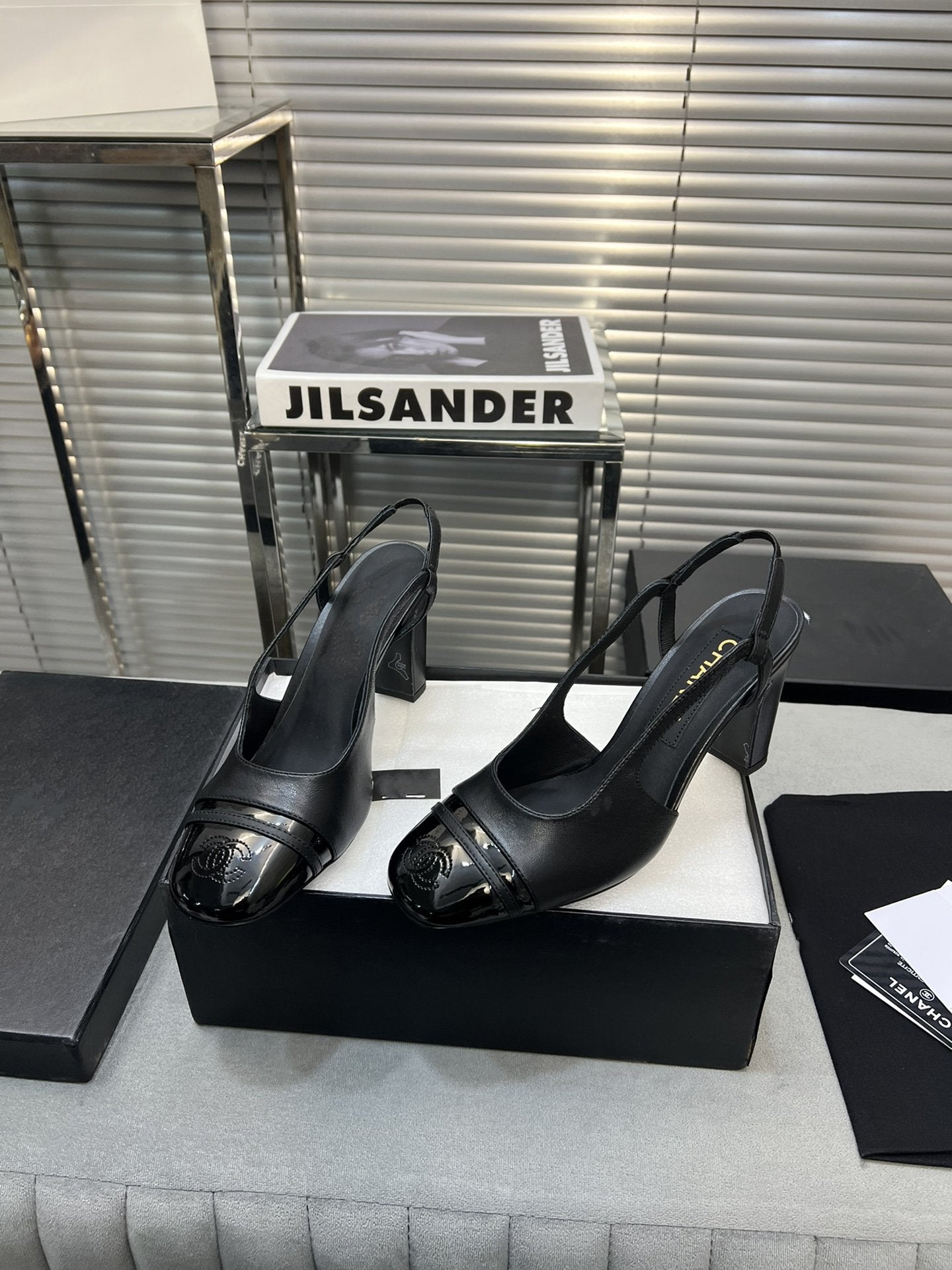 slingback beige black lambskin square toe 9.5