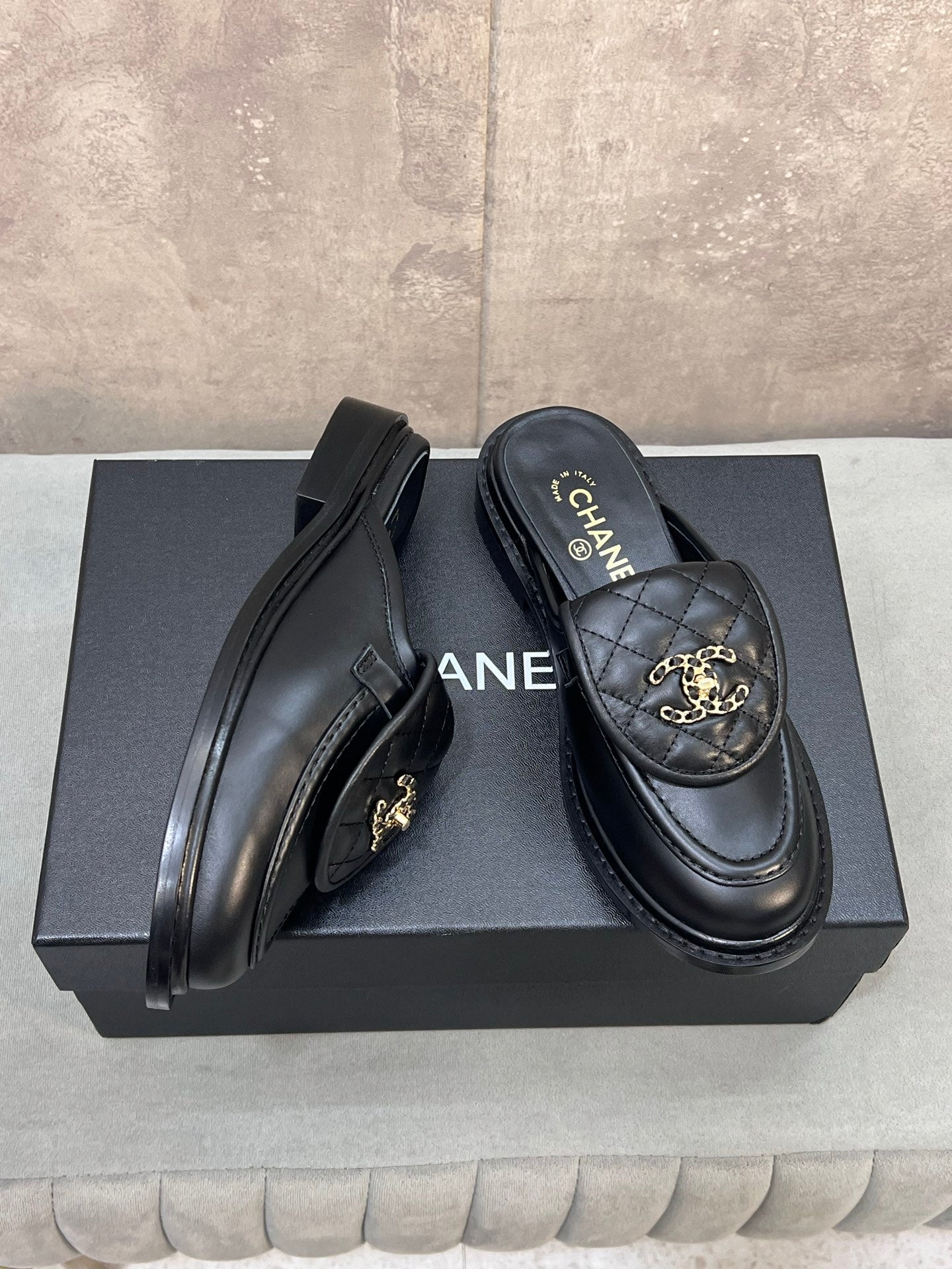 CC 26s Mule Loafers Black Calfskin With Quilted Flap