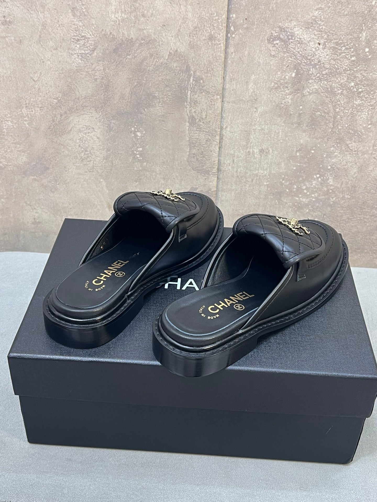 CC 26s Mule Loafers Black Calfskin With Quilted Flap