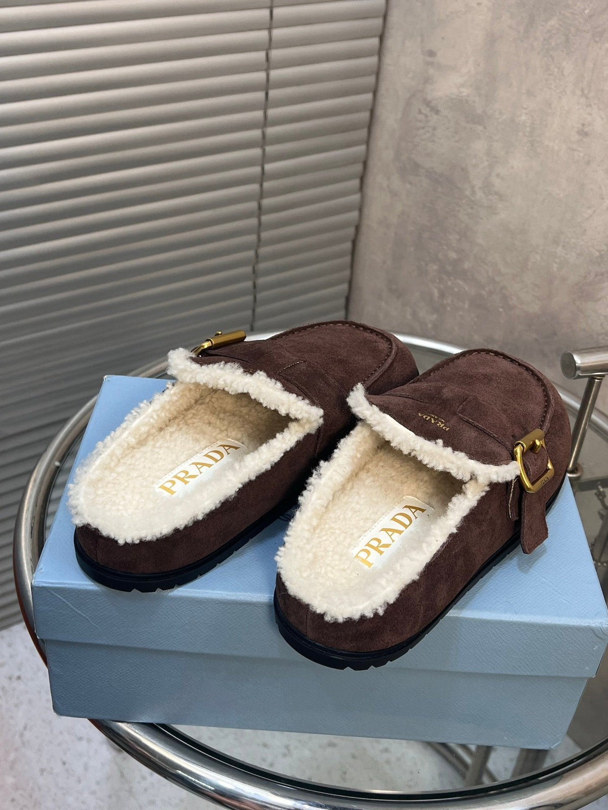Prada 26s Mules Coffee Suede Shearing 952901