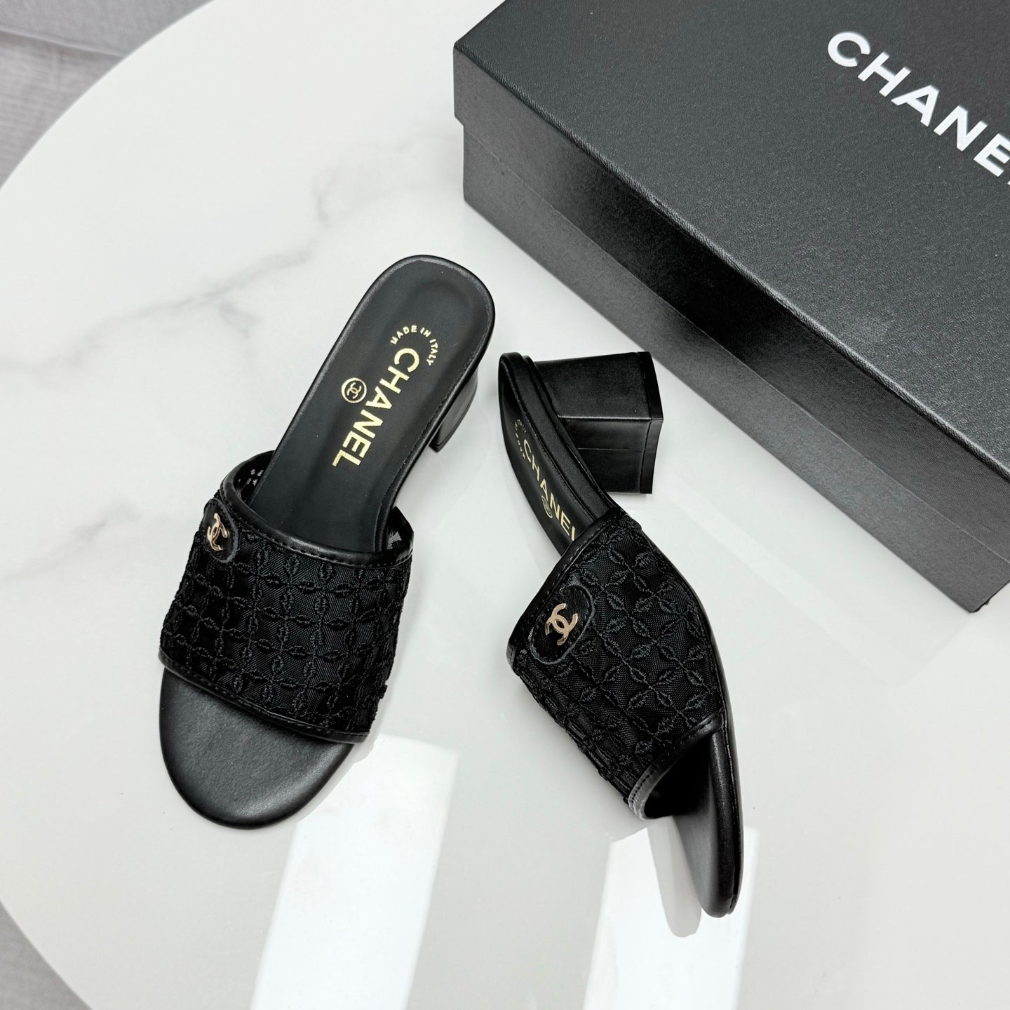 CC 25 Heel Sandals 50m Black Mesh And Sheepskin 368802