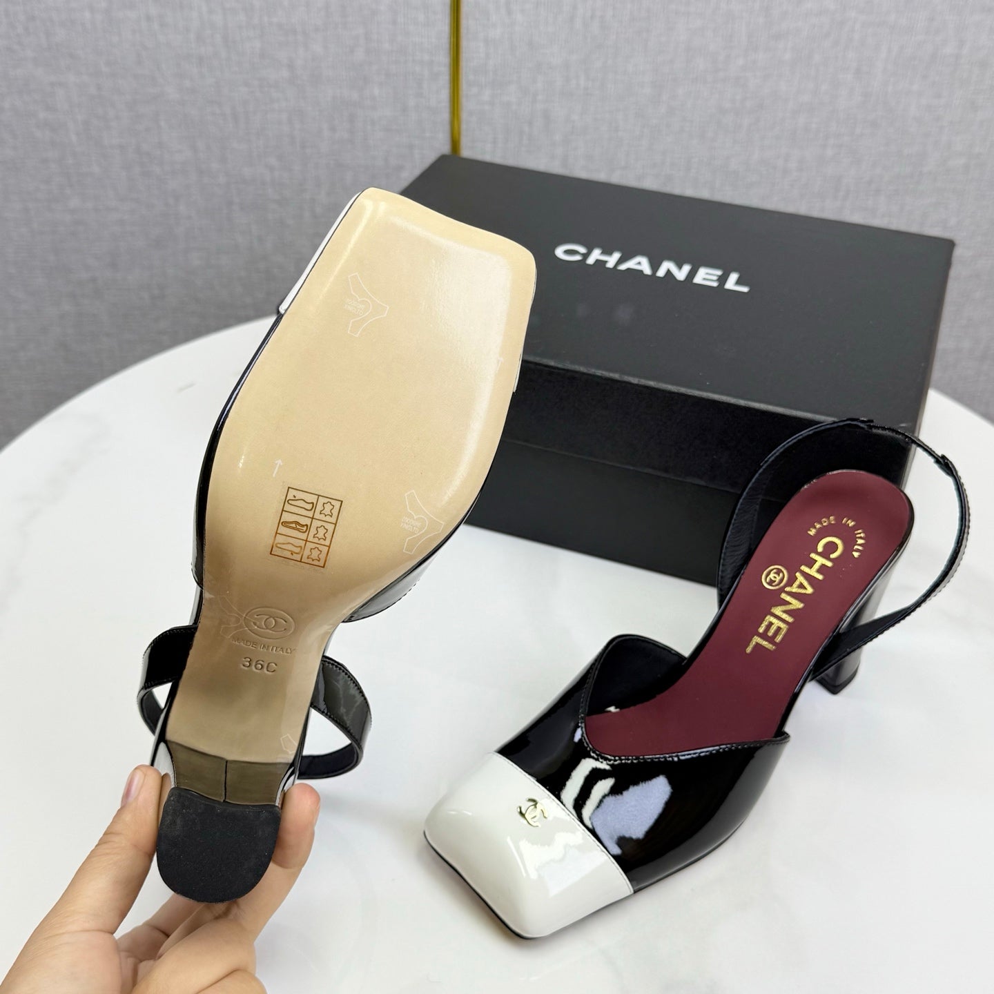 CC 25FW Square Toe Slingback Black White Patent Leather 541133