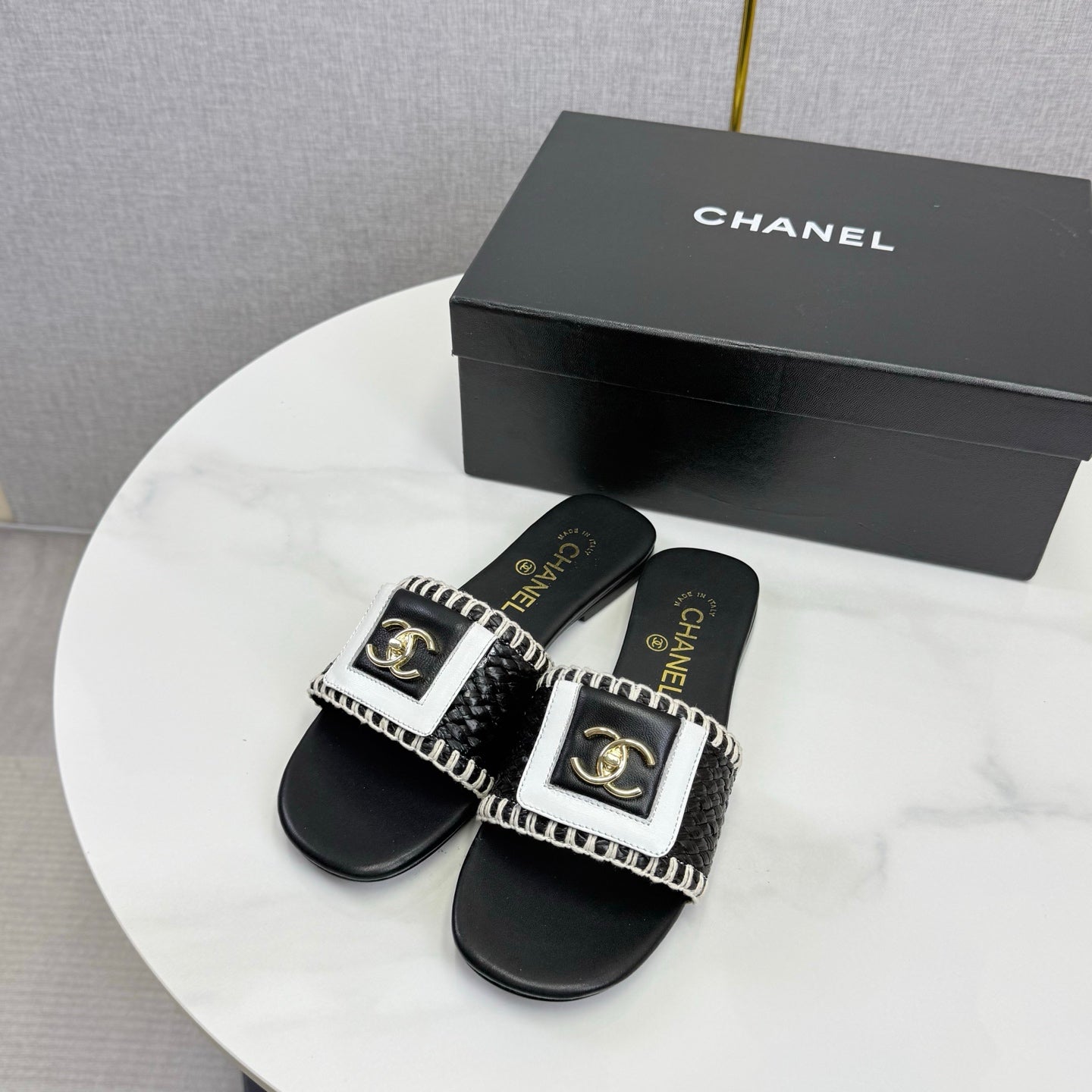 CC 26s Slipper Black White Sheepskin Tweed 620278