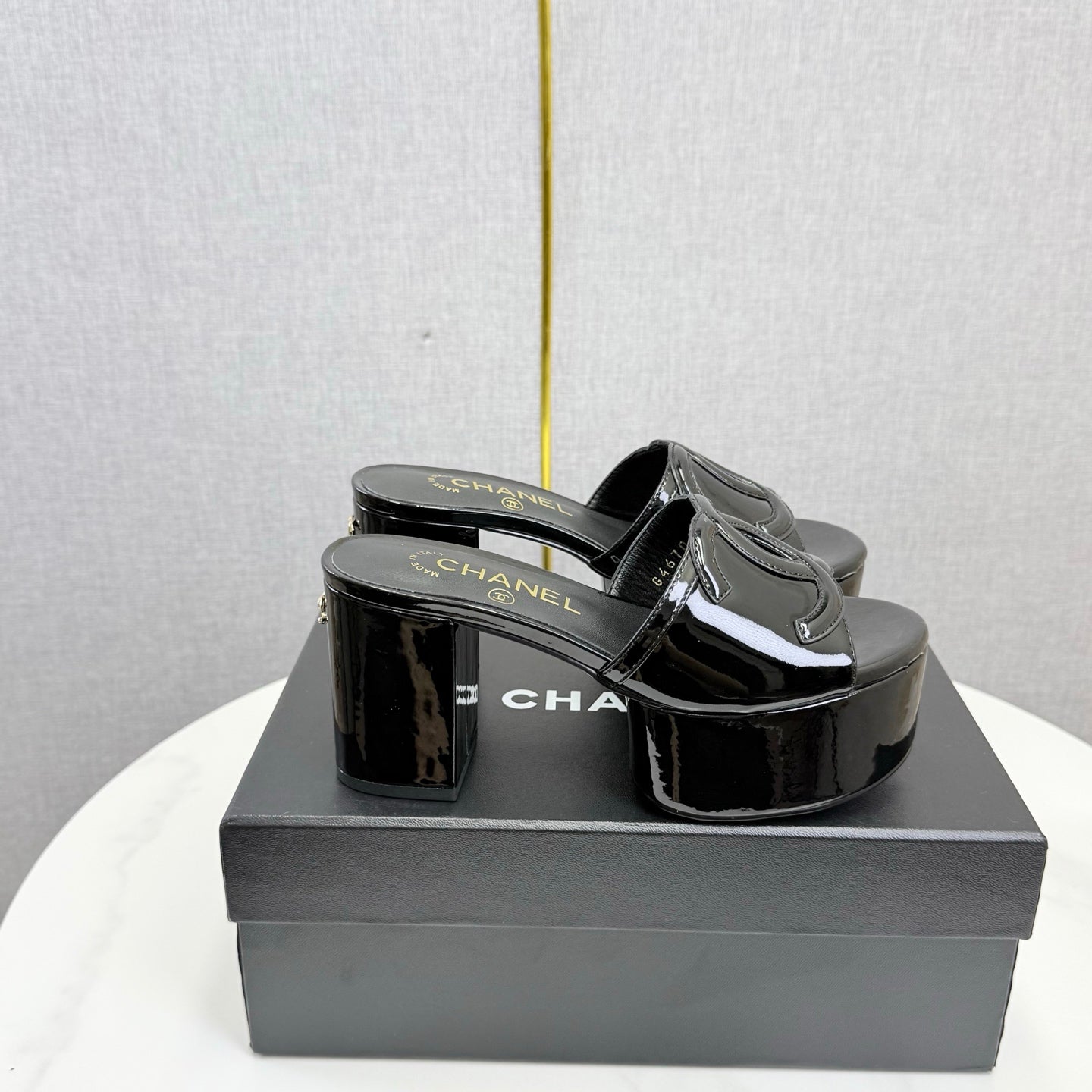 CC 26s Block Heel Sandals 10cm Black Patent Calfskin