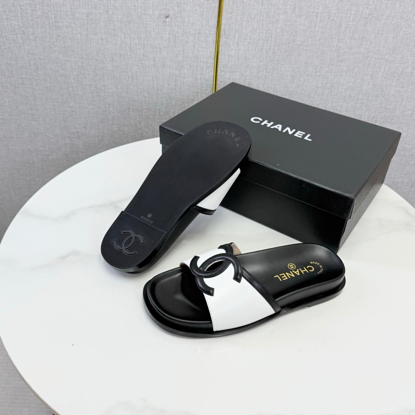 Chanel 26s Iconic CC Slides White Lambskin